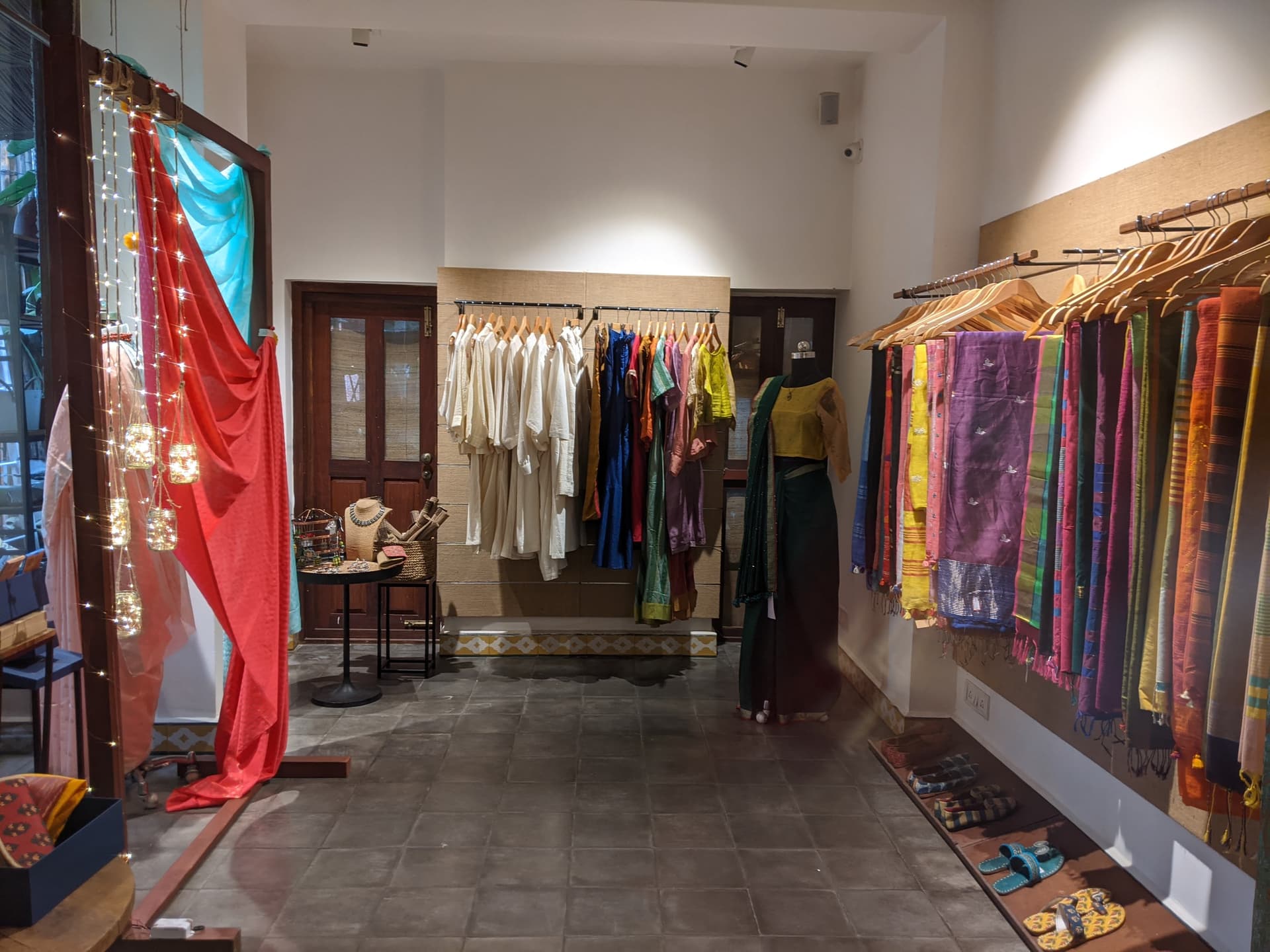 Go Native display 22