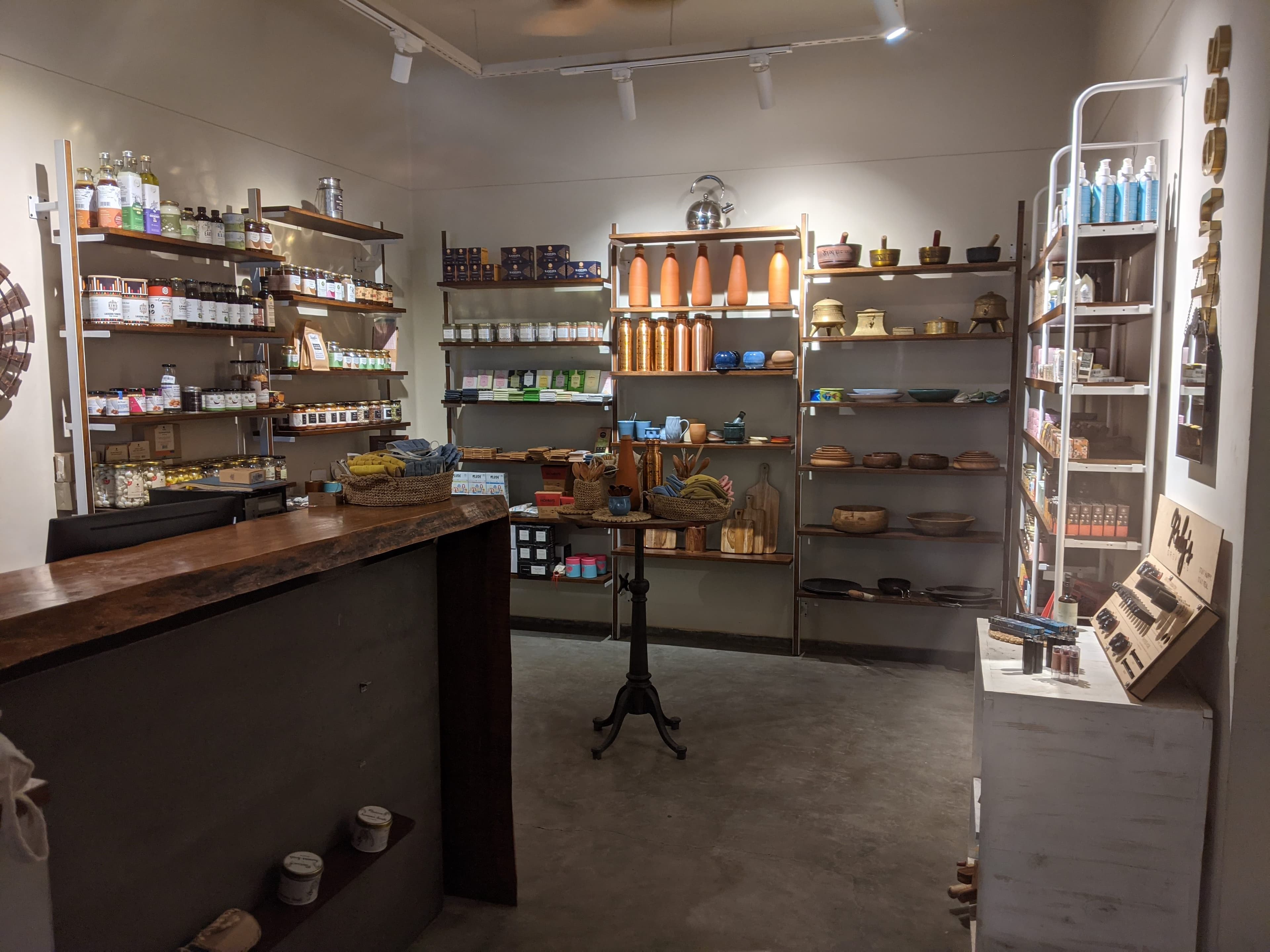 Go Native display 26