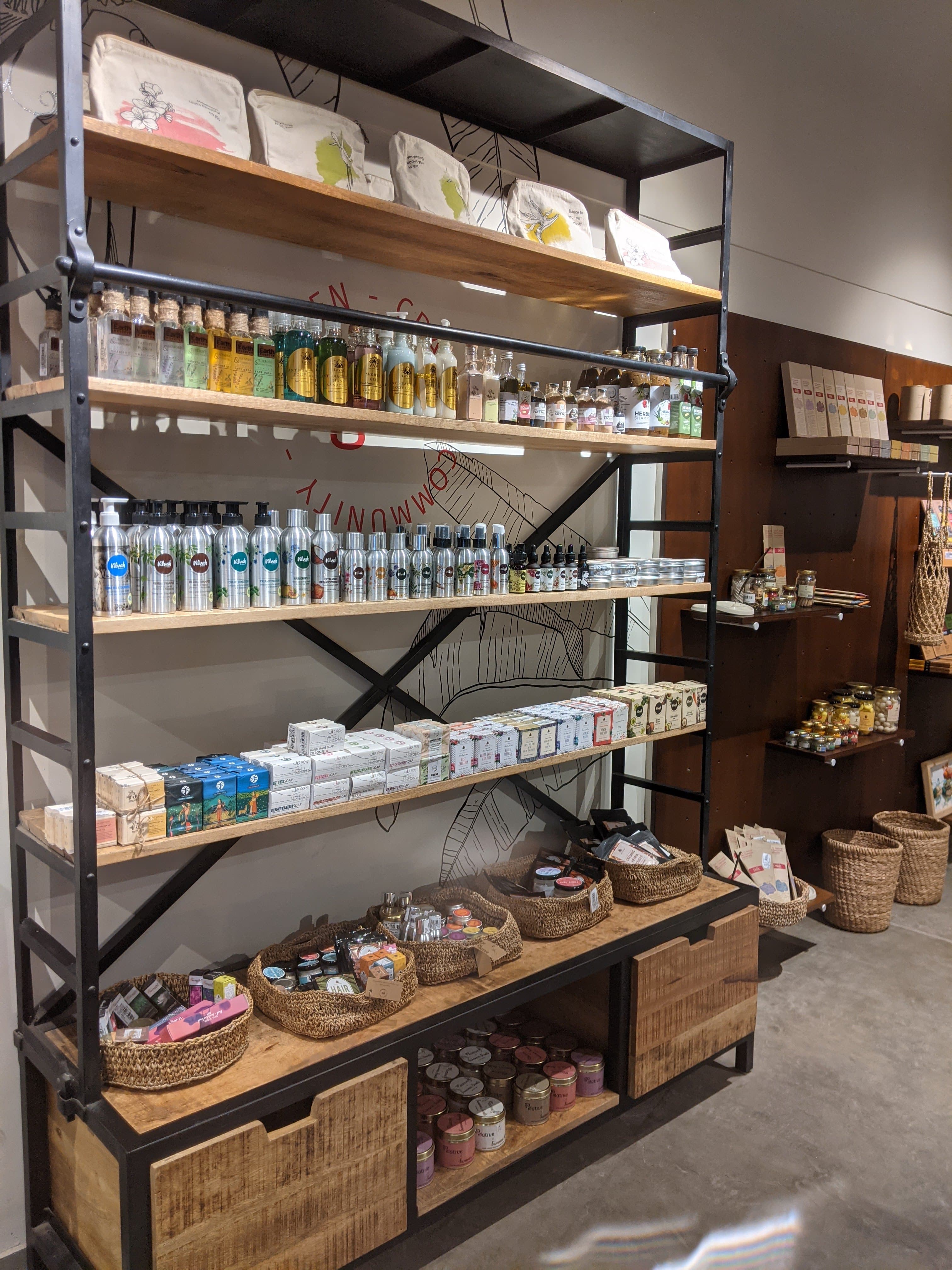 Go Native display 31