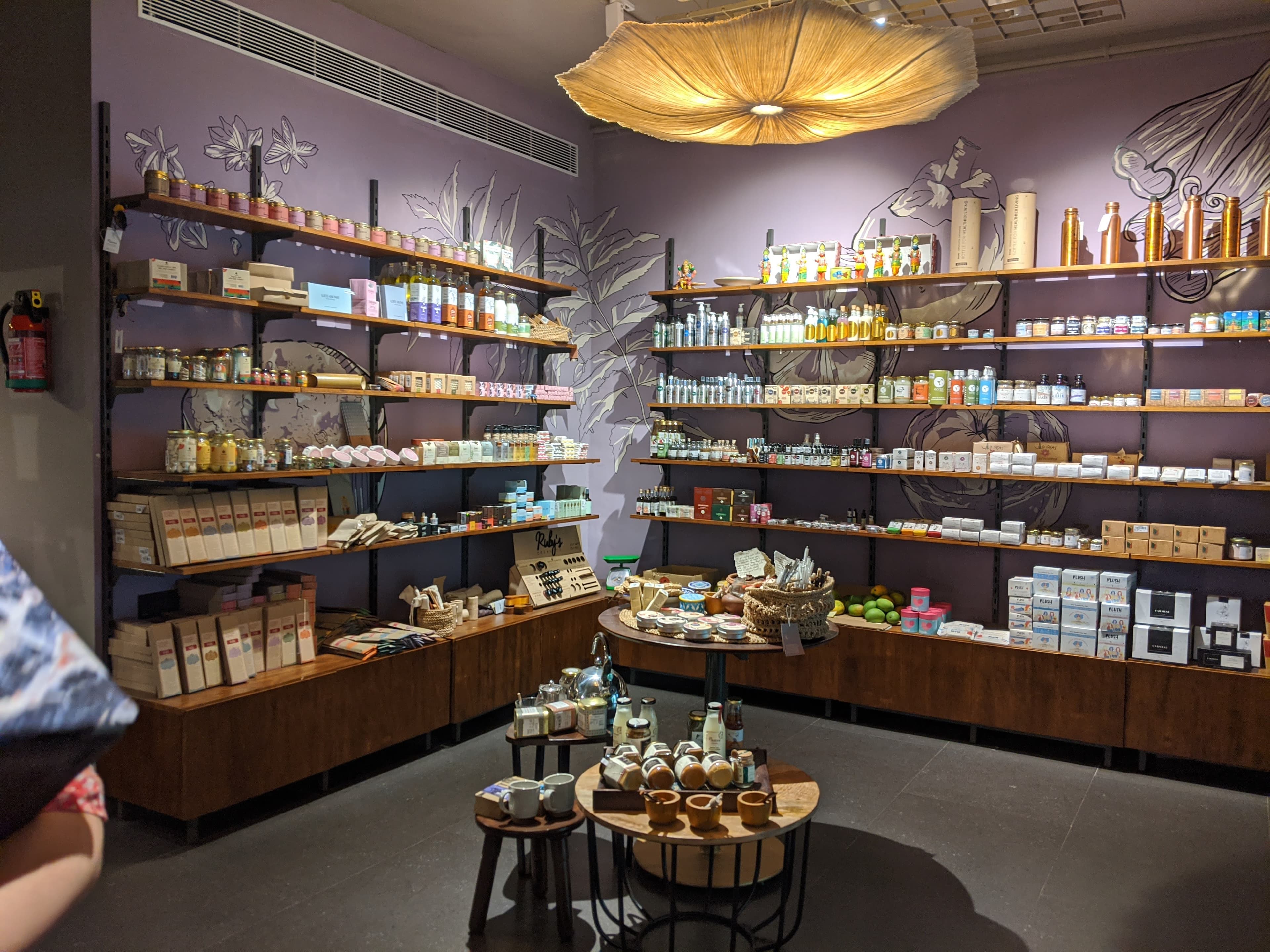 Go Native display 35