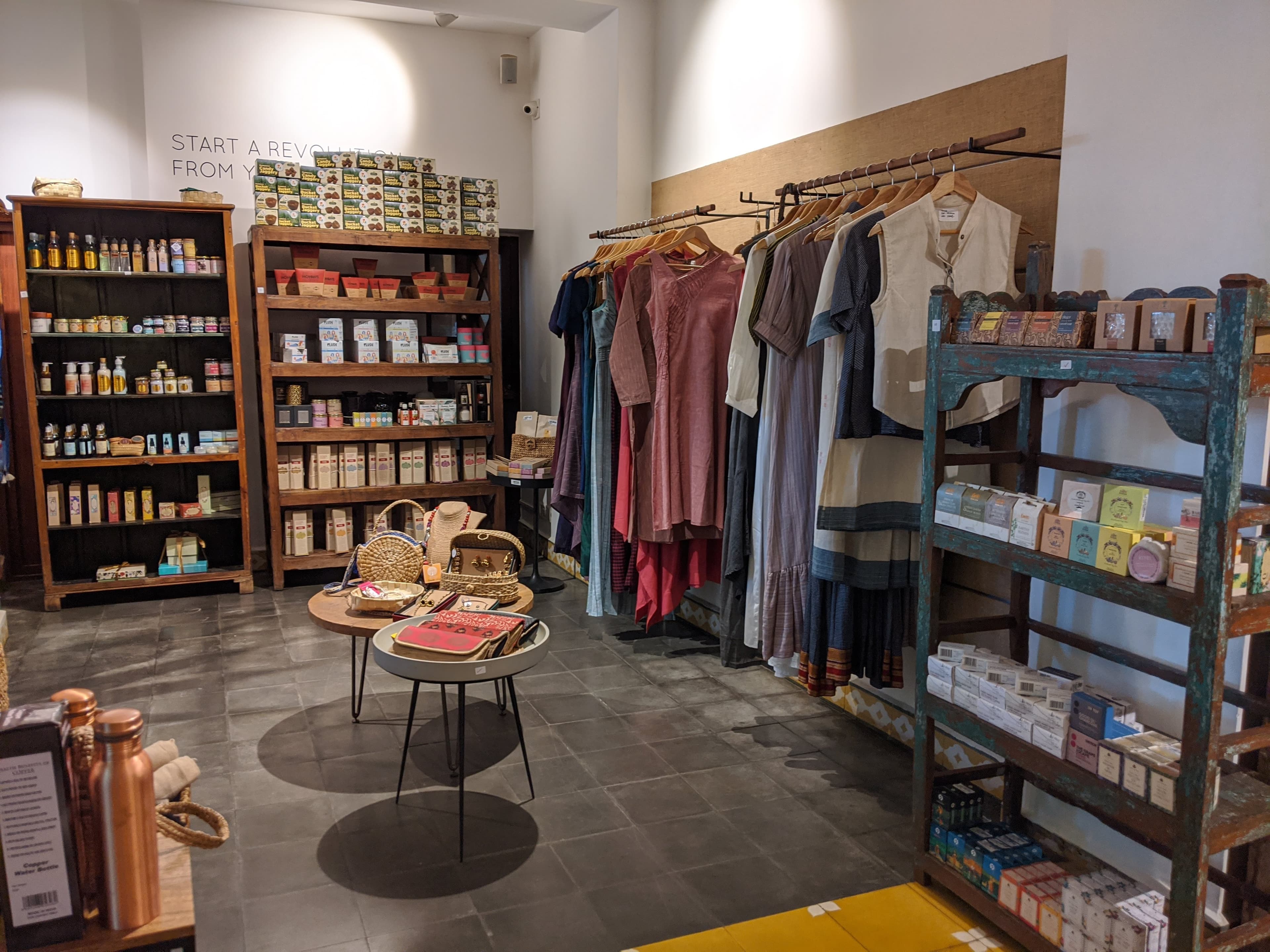 Go Native display 38