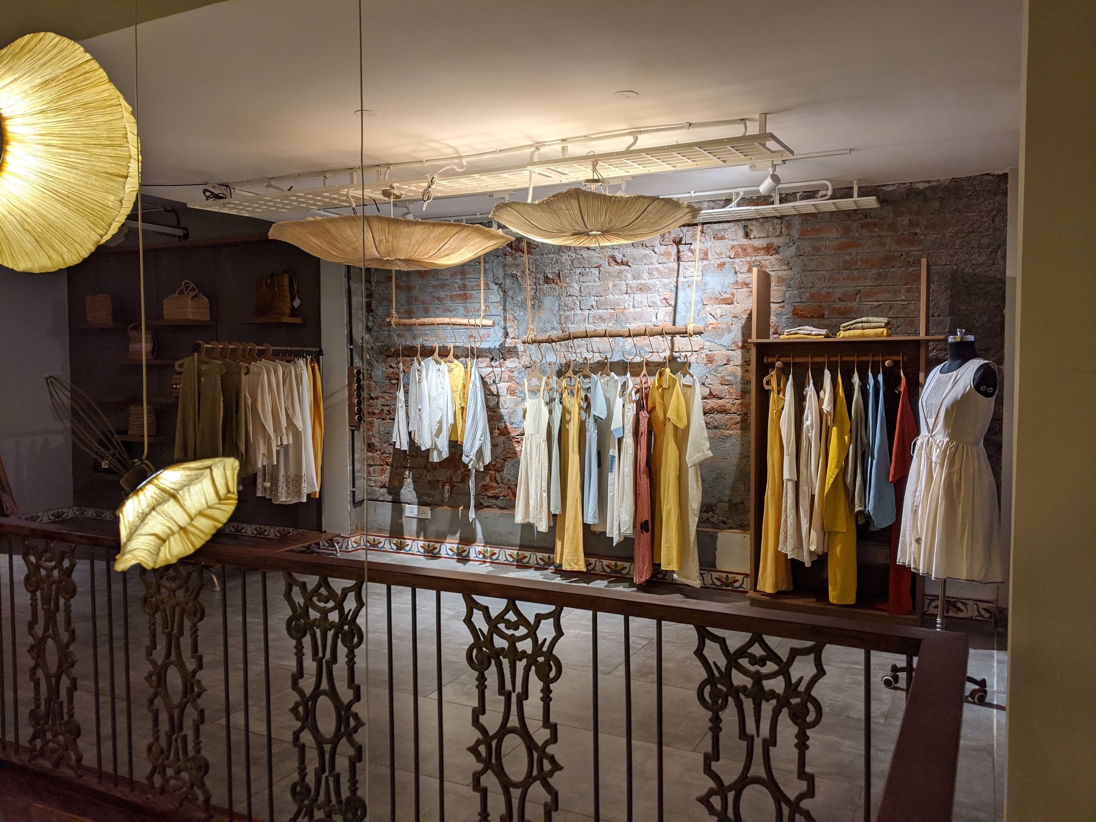 Go Native display 177