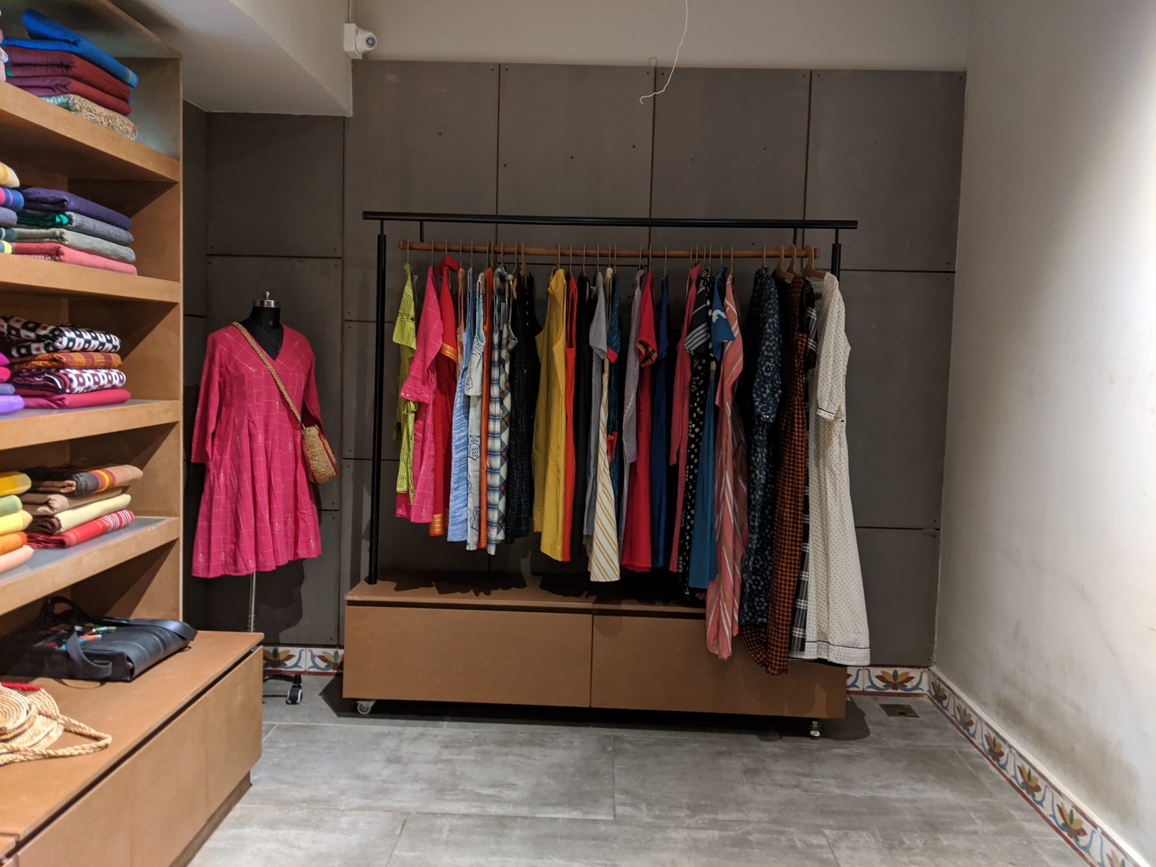 Go Native display 168