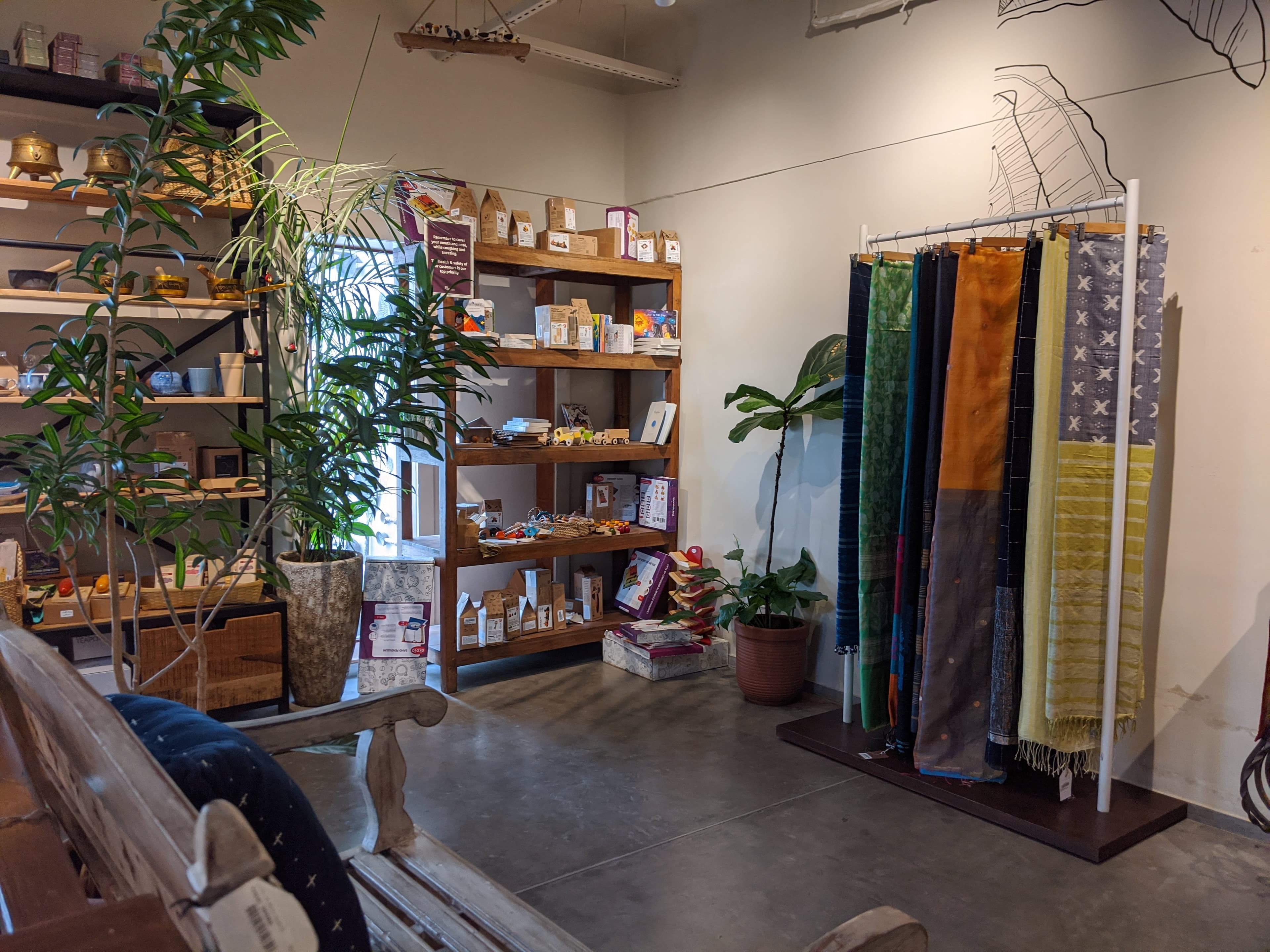 Go Native display 200