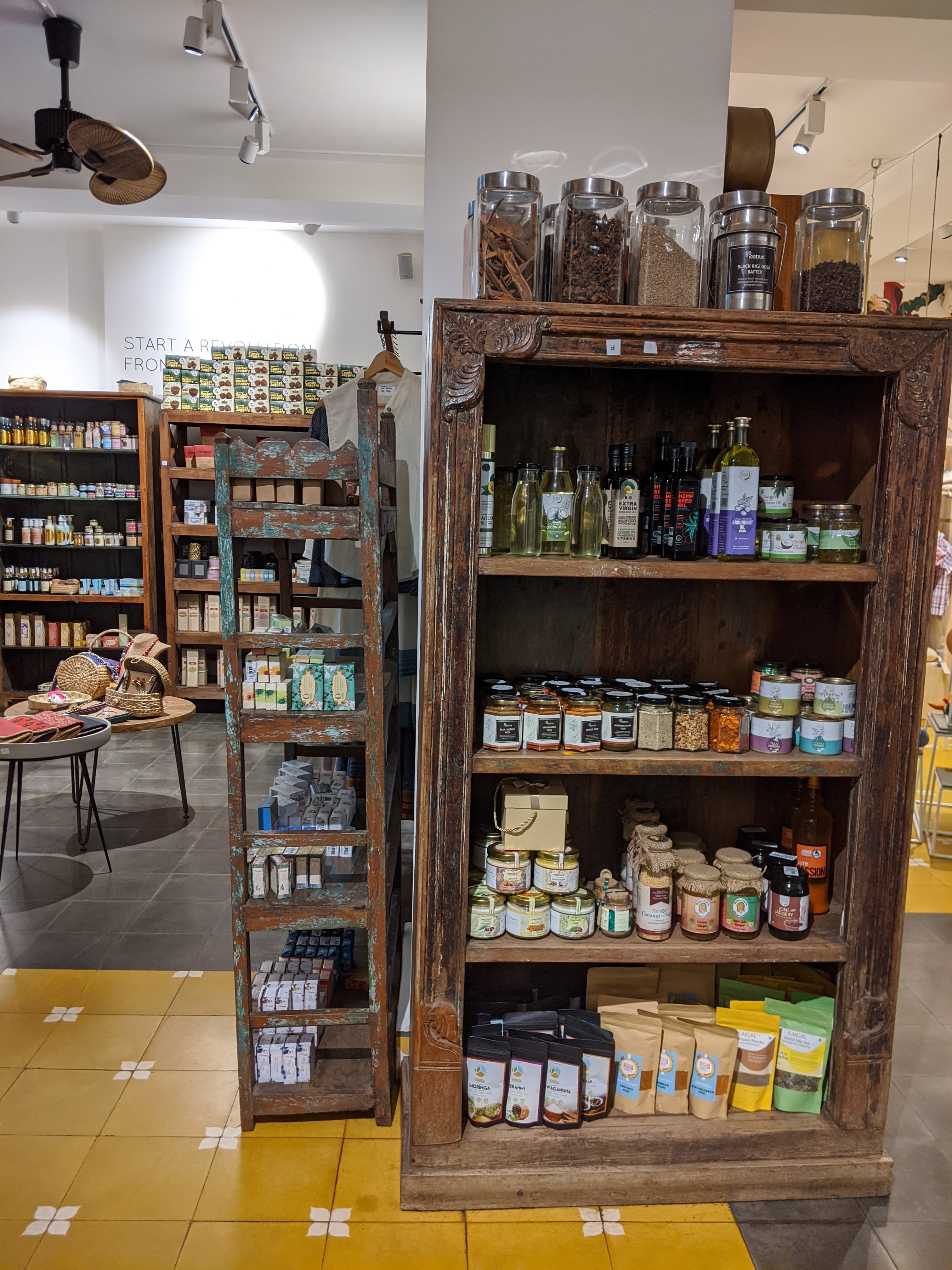 Go Native display 141