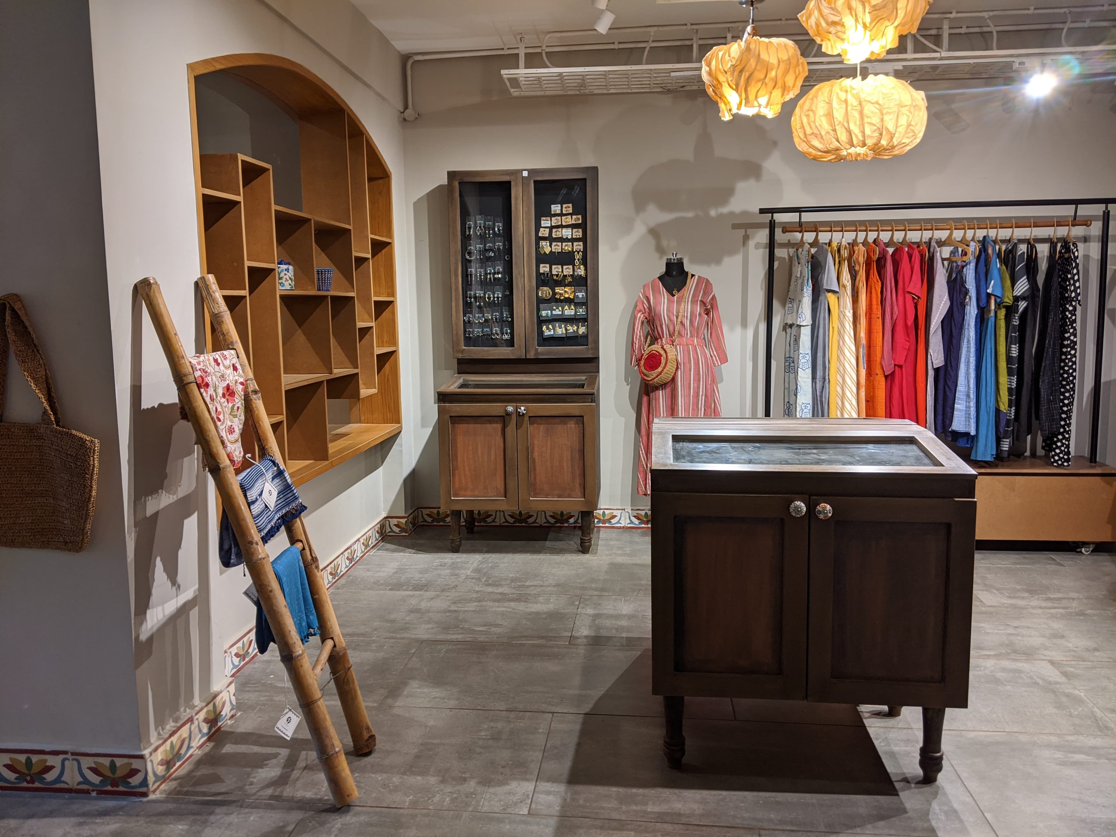 Go Native display 146