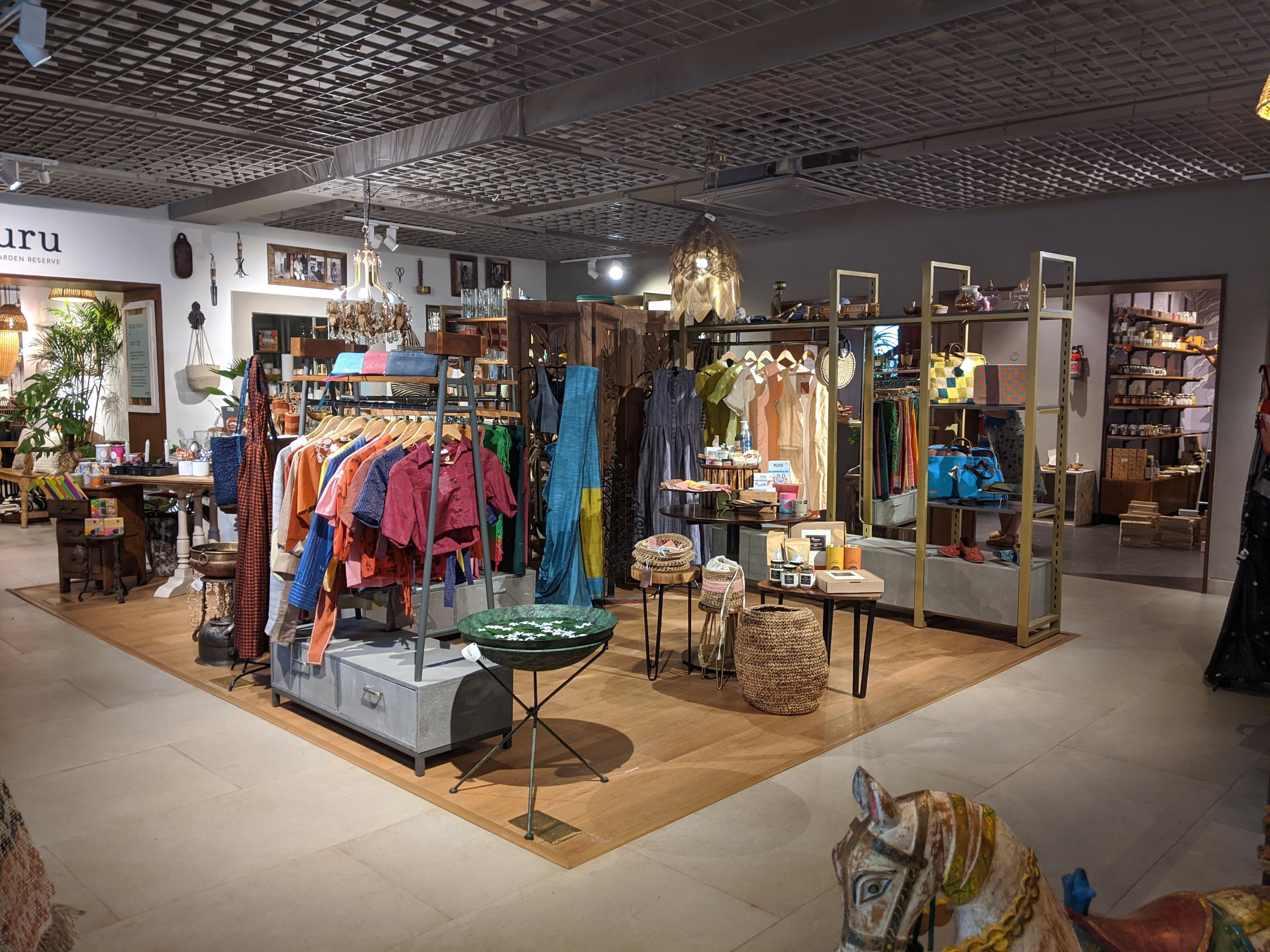 Go Native display 65