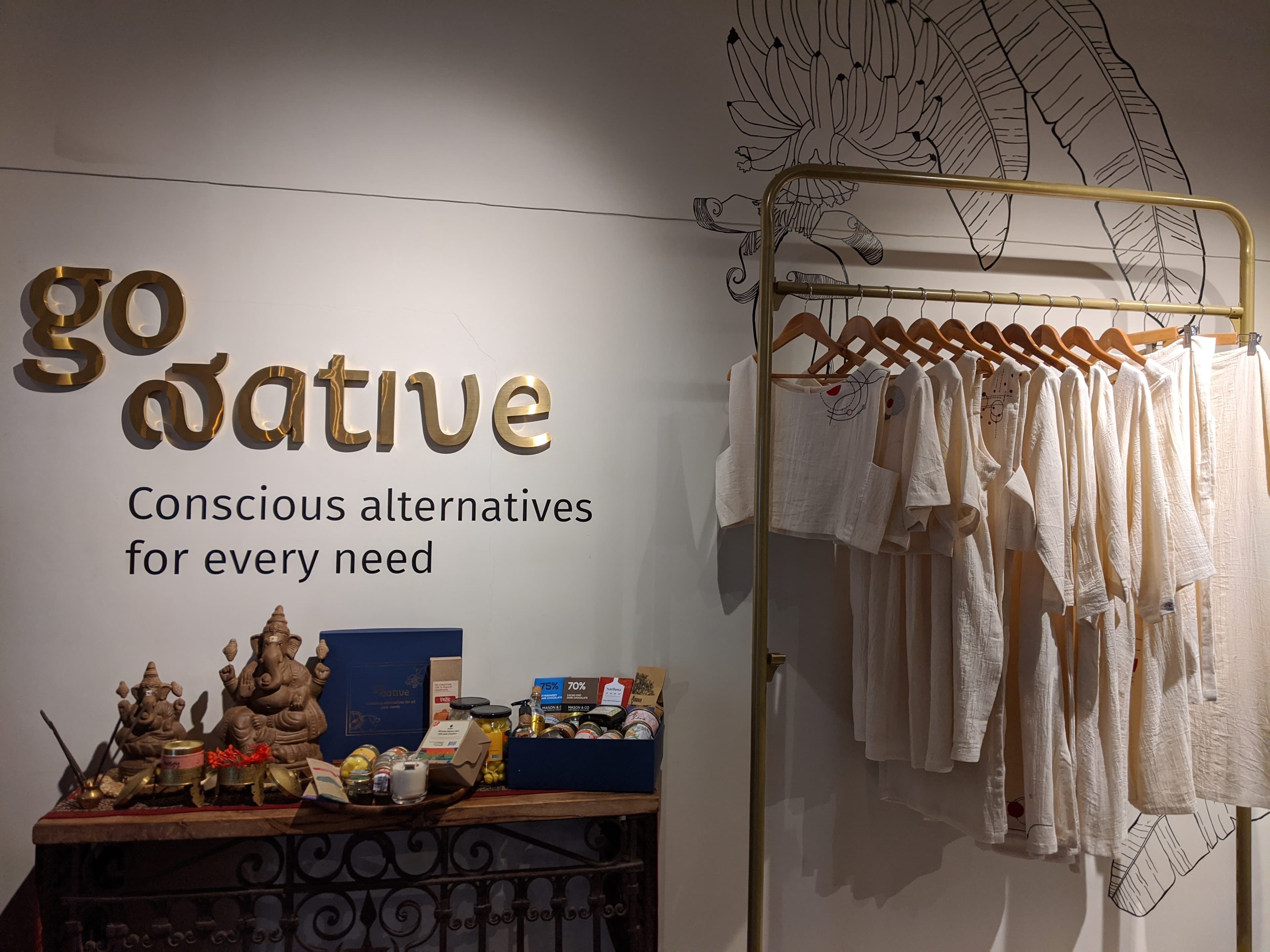 Go Native display 68