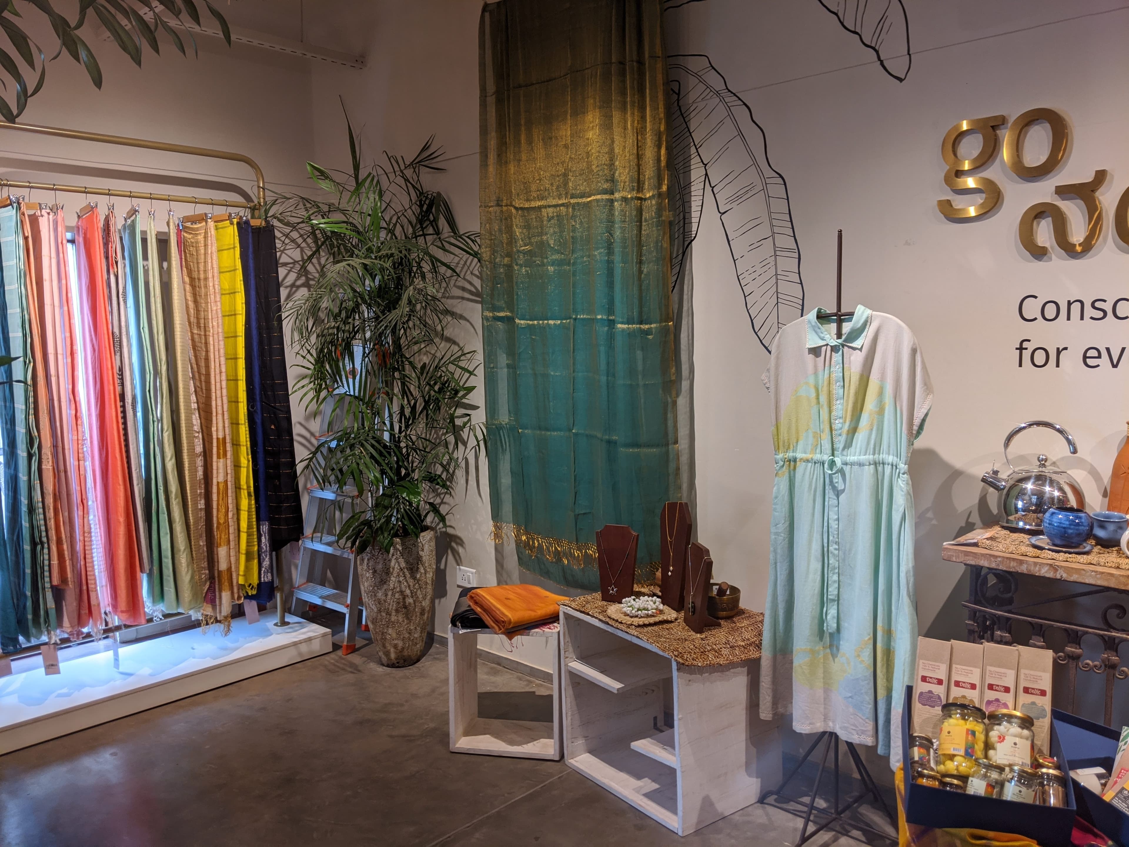 Go Native display 171