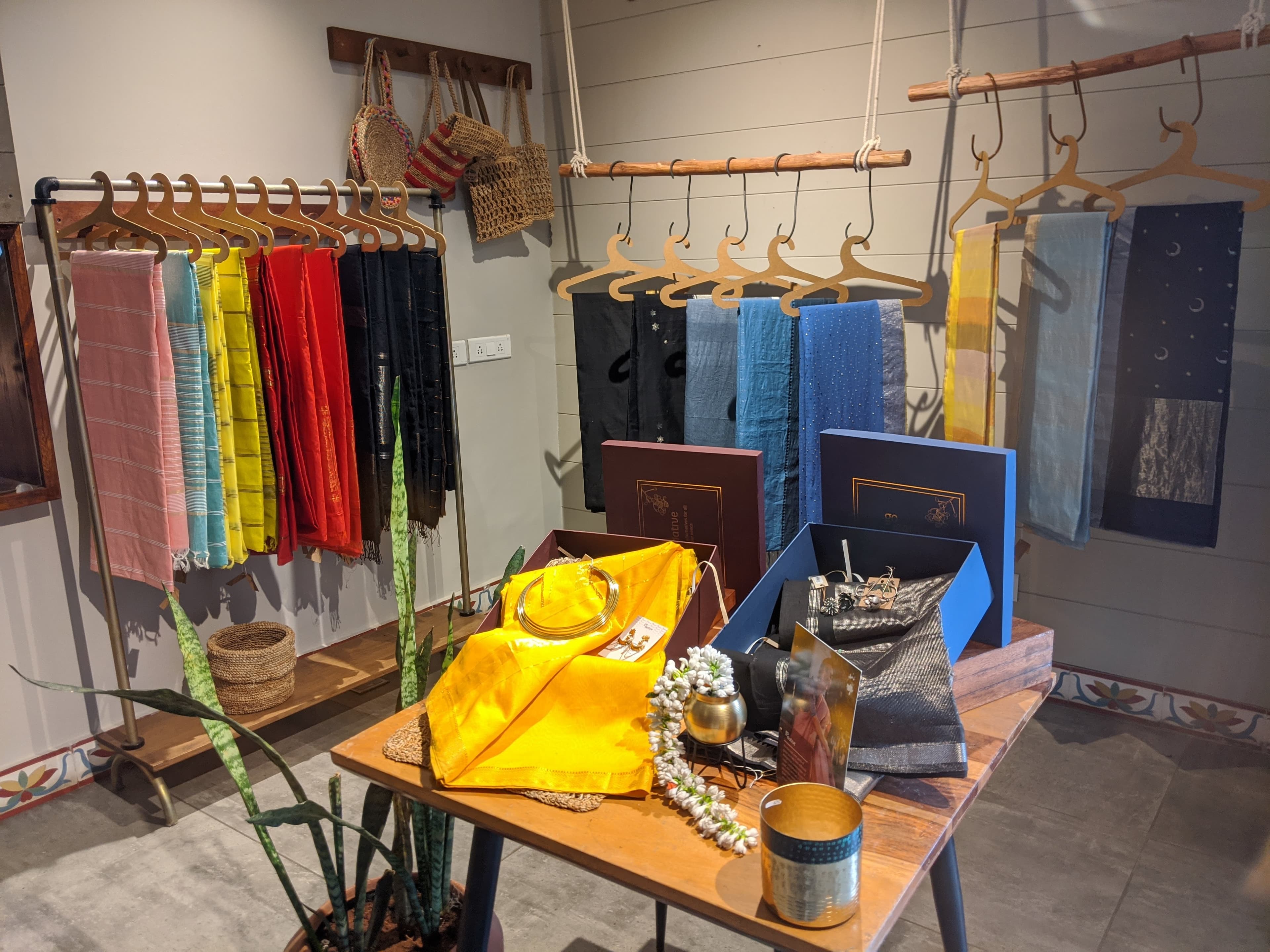 Go Native display 193