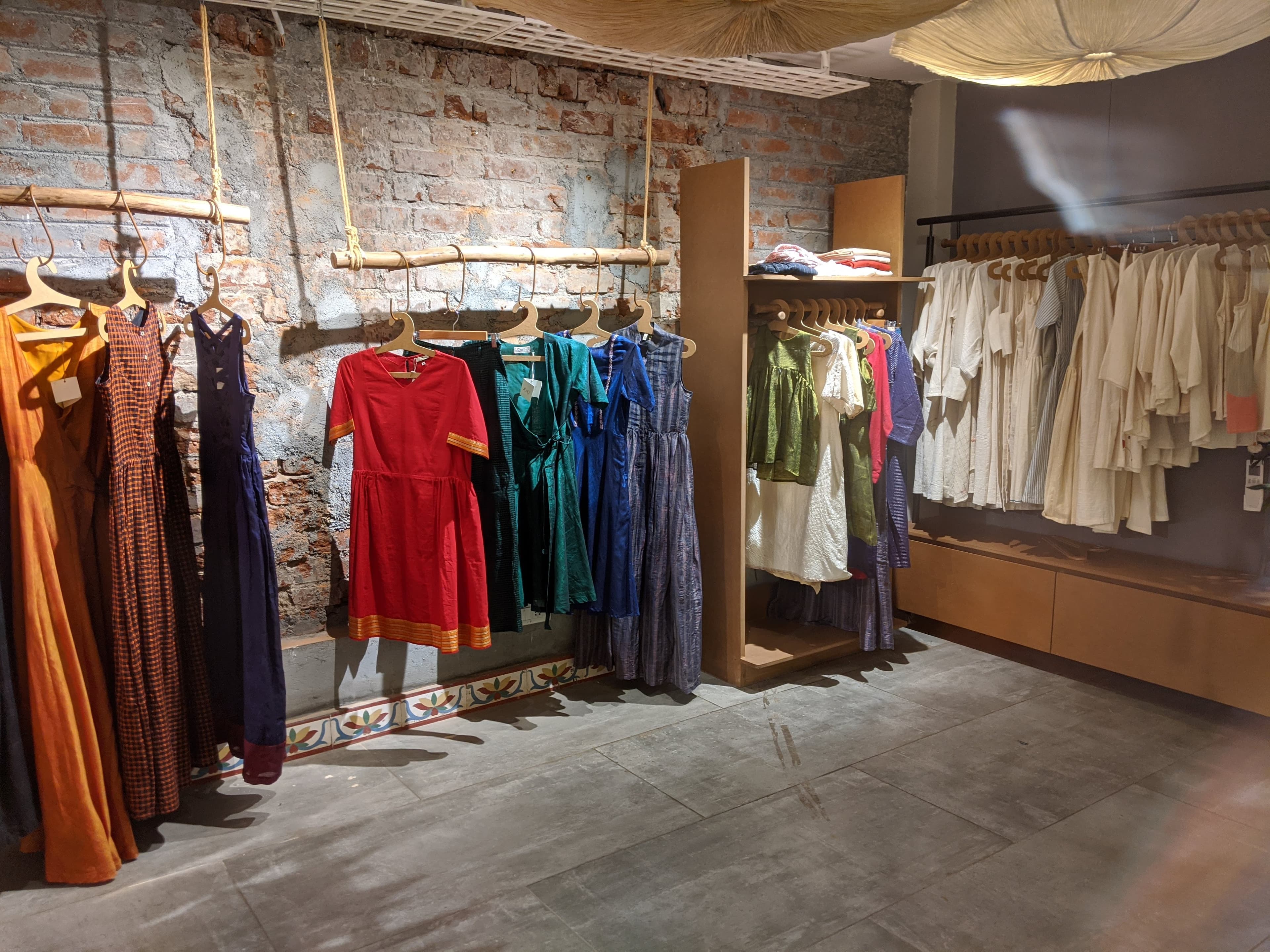 Go Native display 204