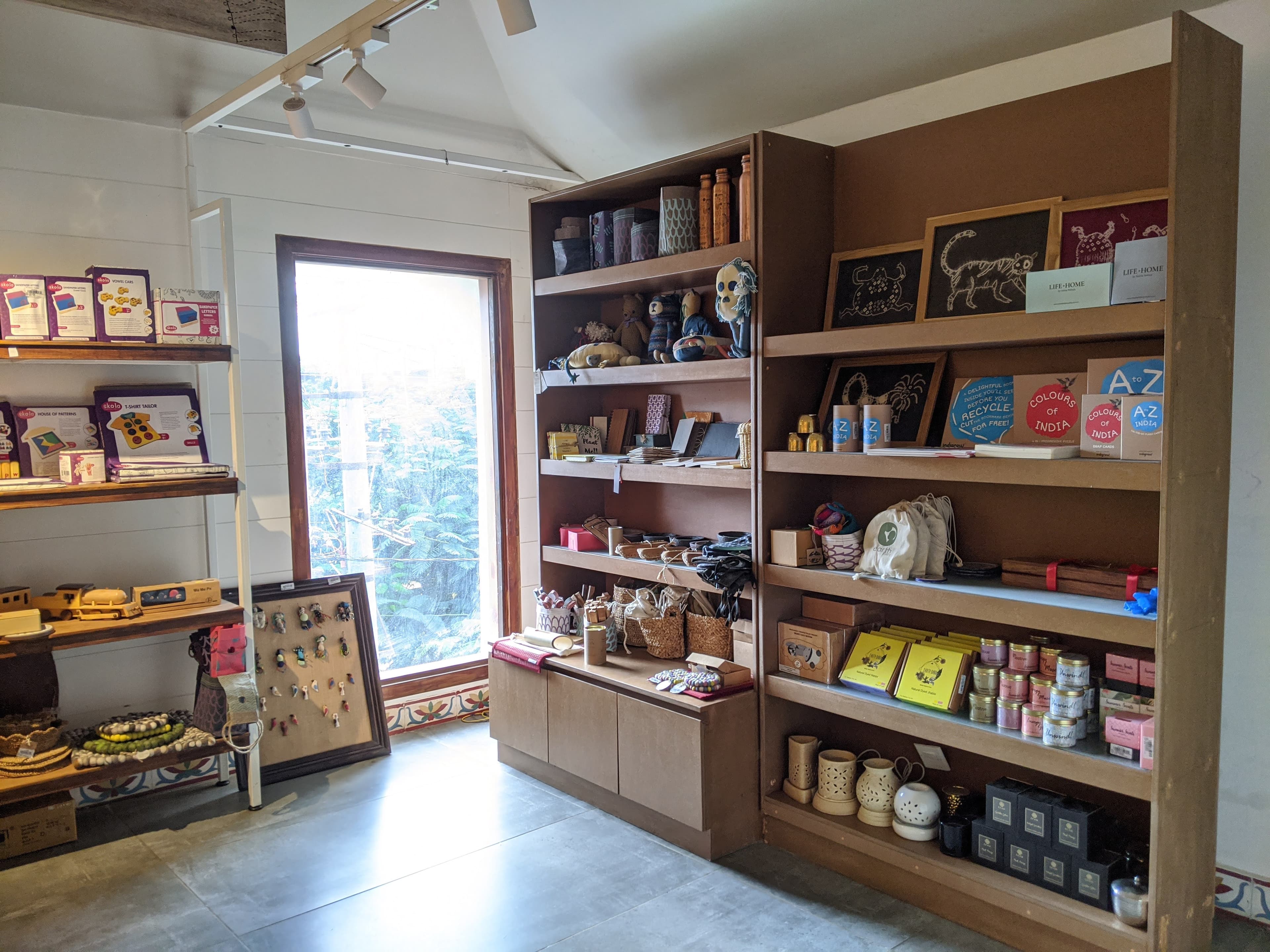 Go Native display 119