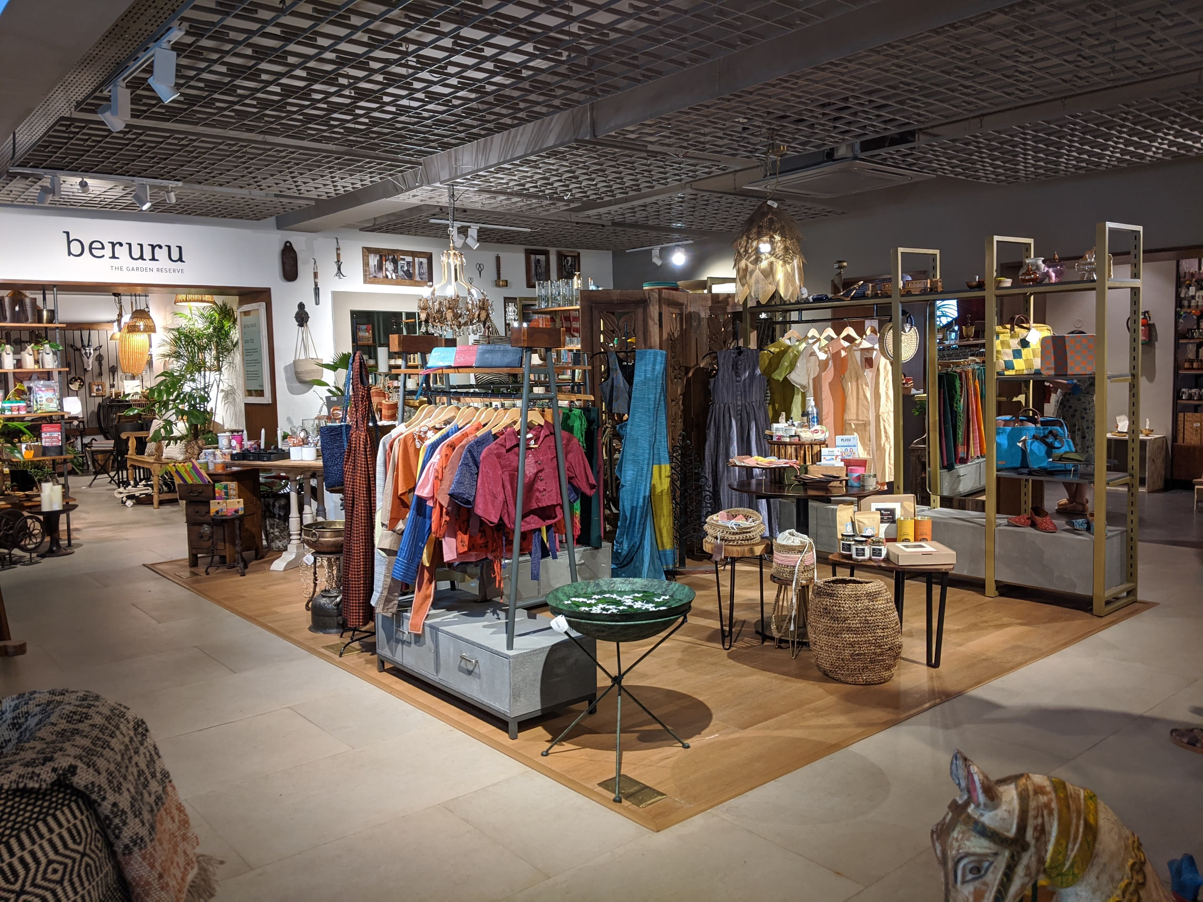 Go Native display 186