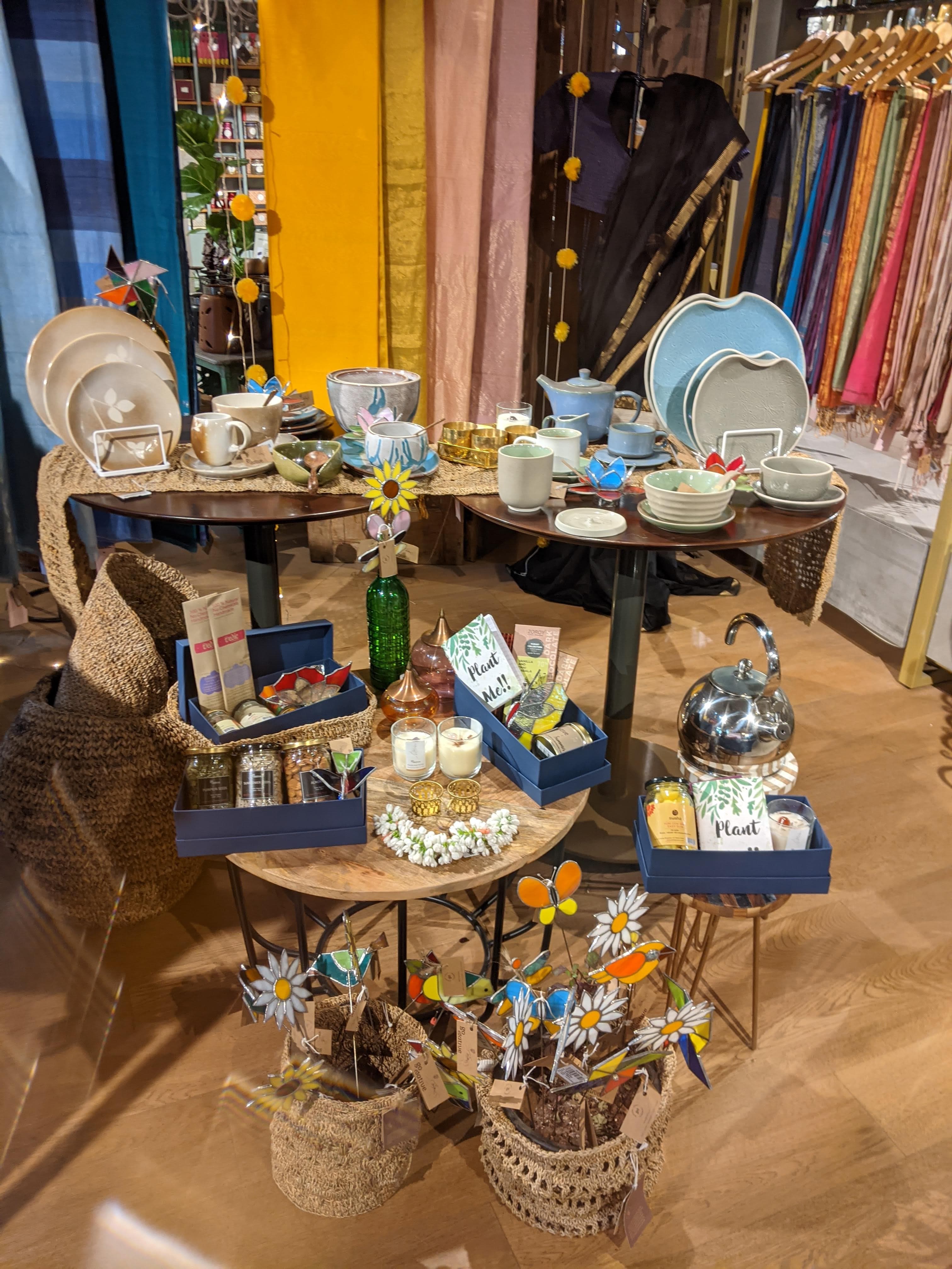 Go Native display 59