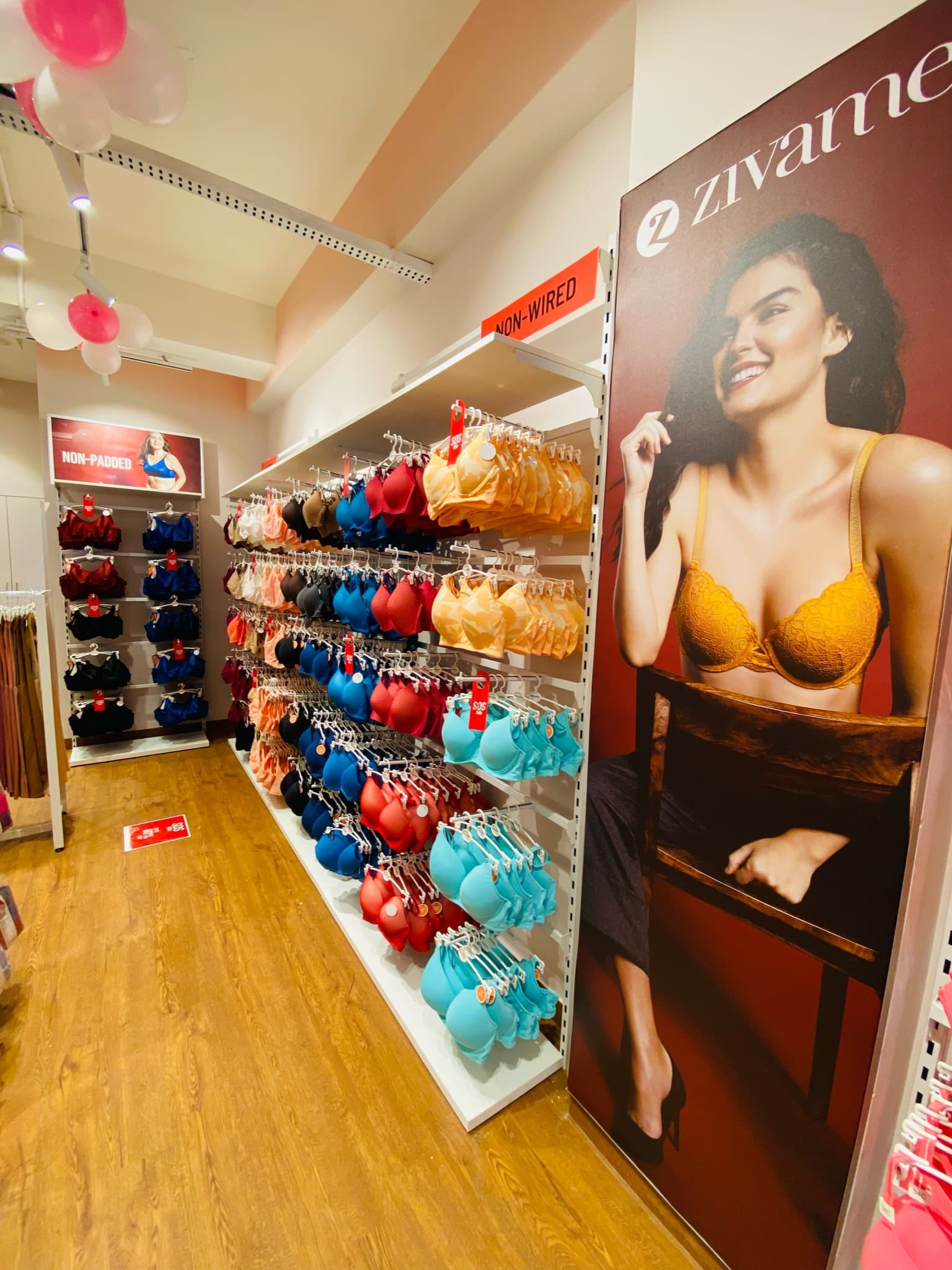 Zivame store display 17