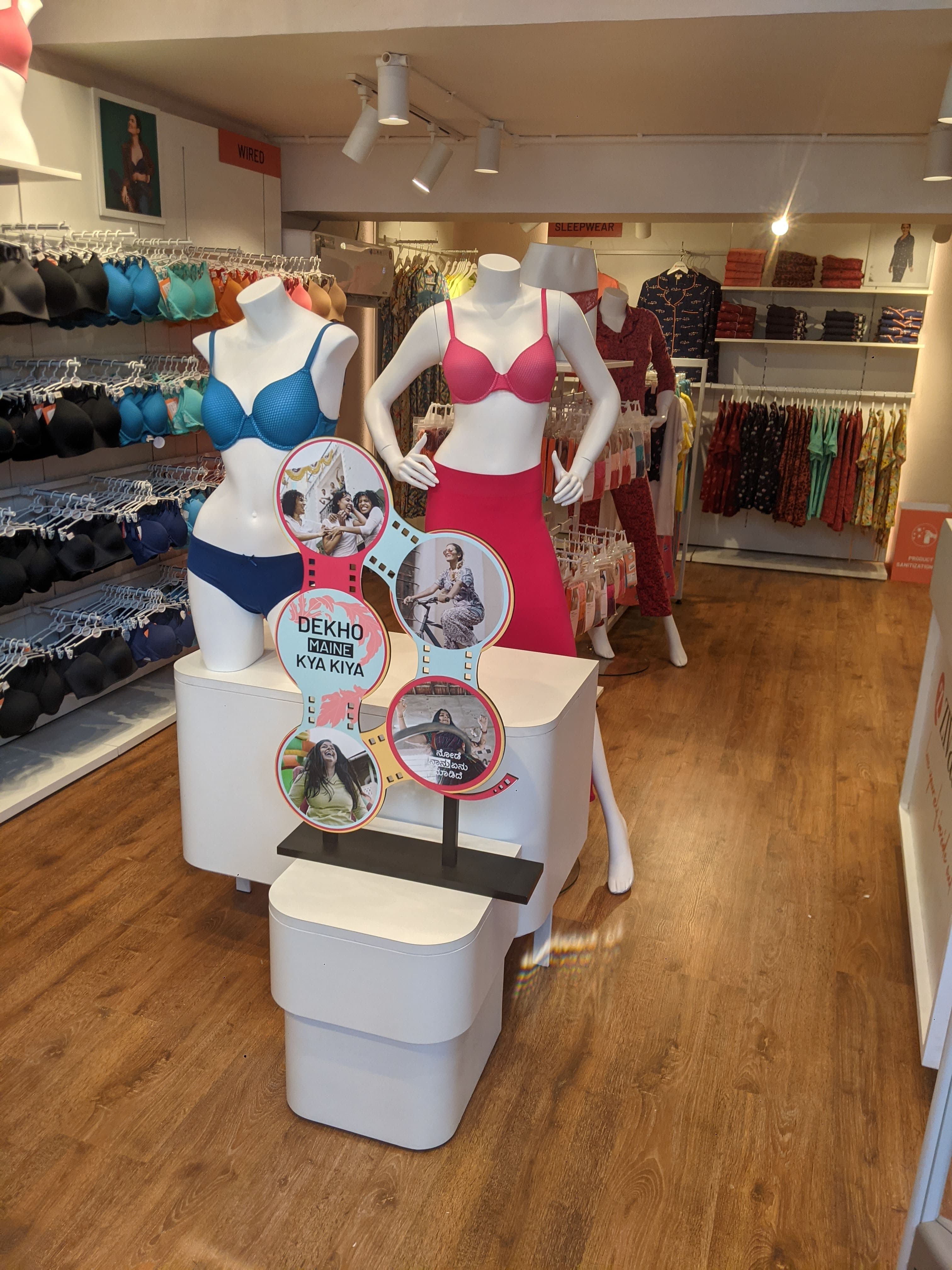 Zivame store display 57