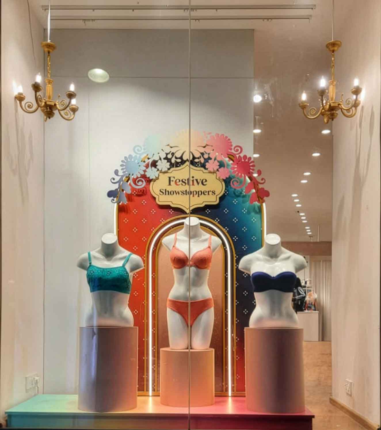 Festive Showstopper display 5