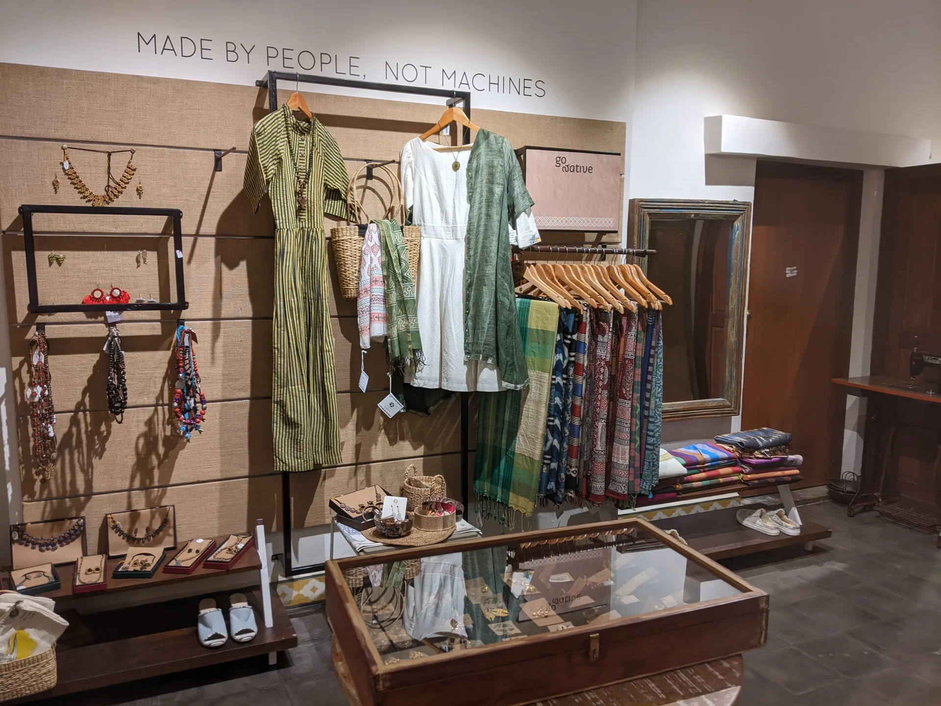 Go Native display 18