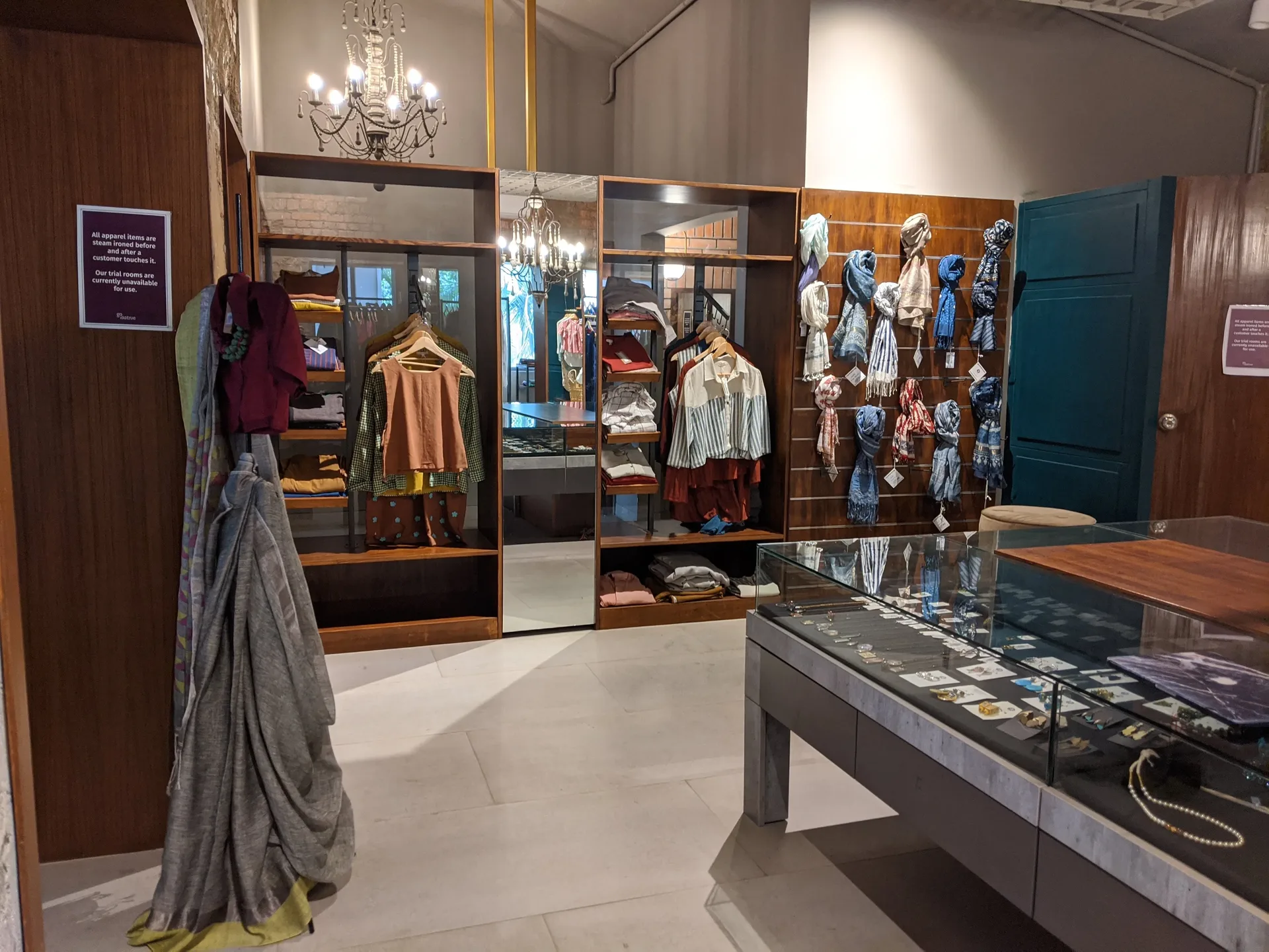 Go Native display 178