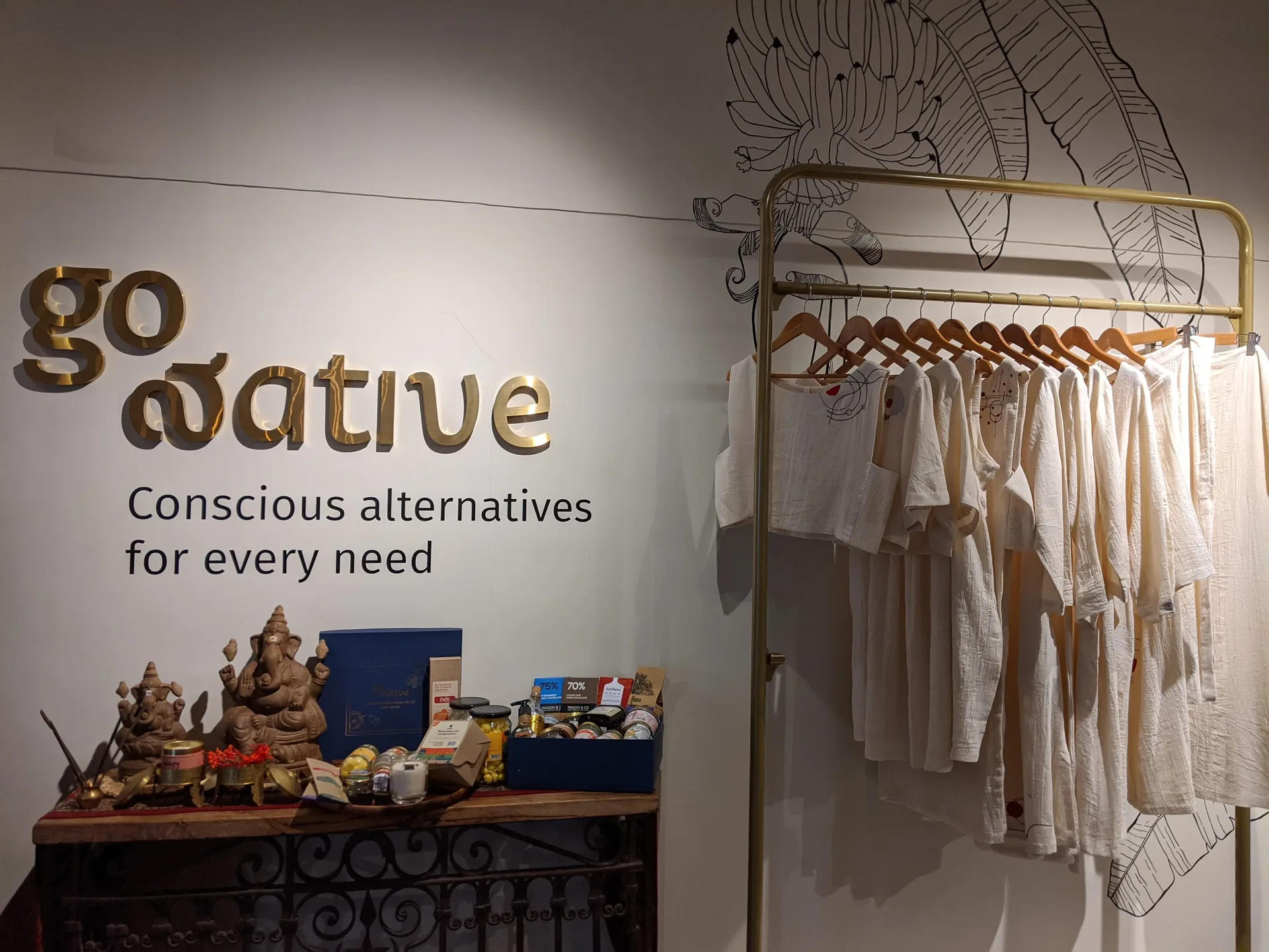 Go Native display 68