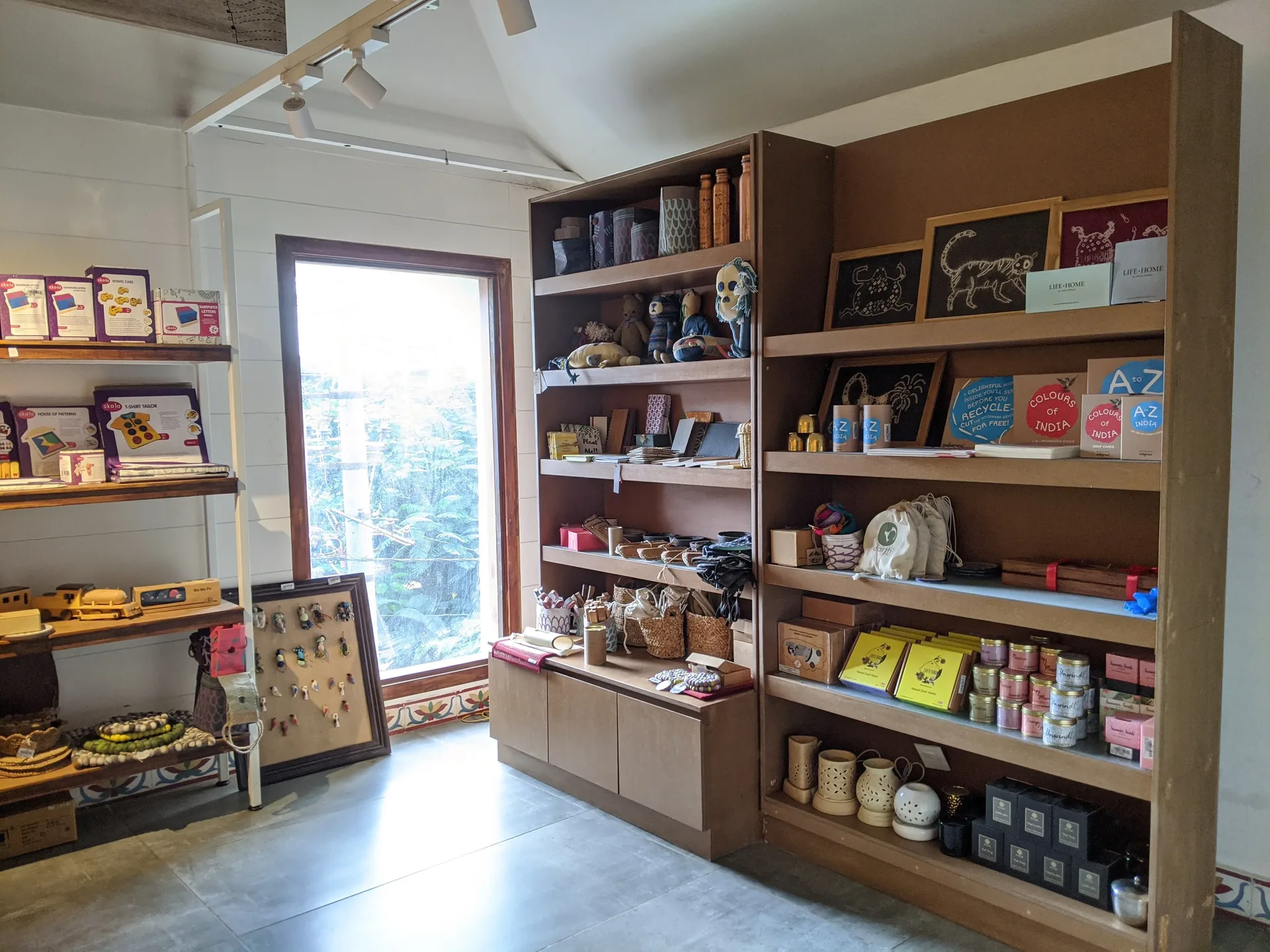 Go Native display 119