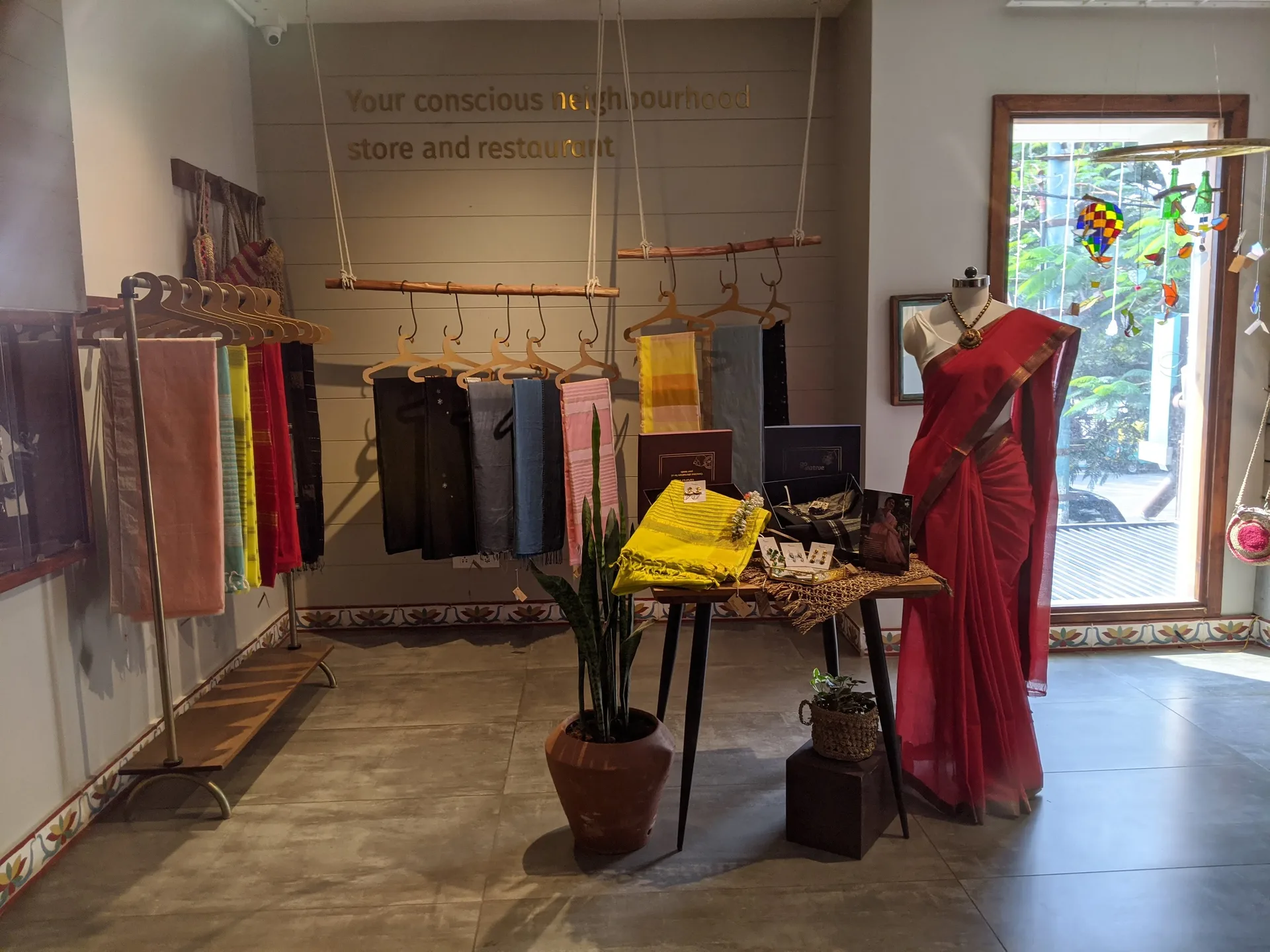 Go Native display 214