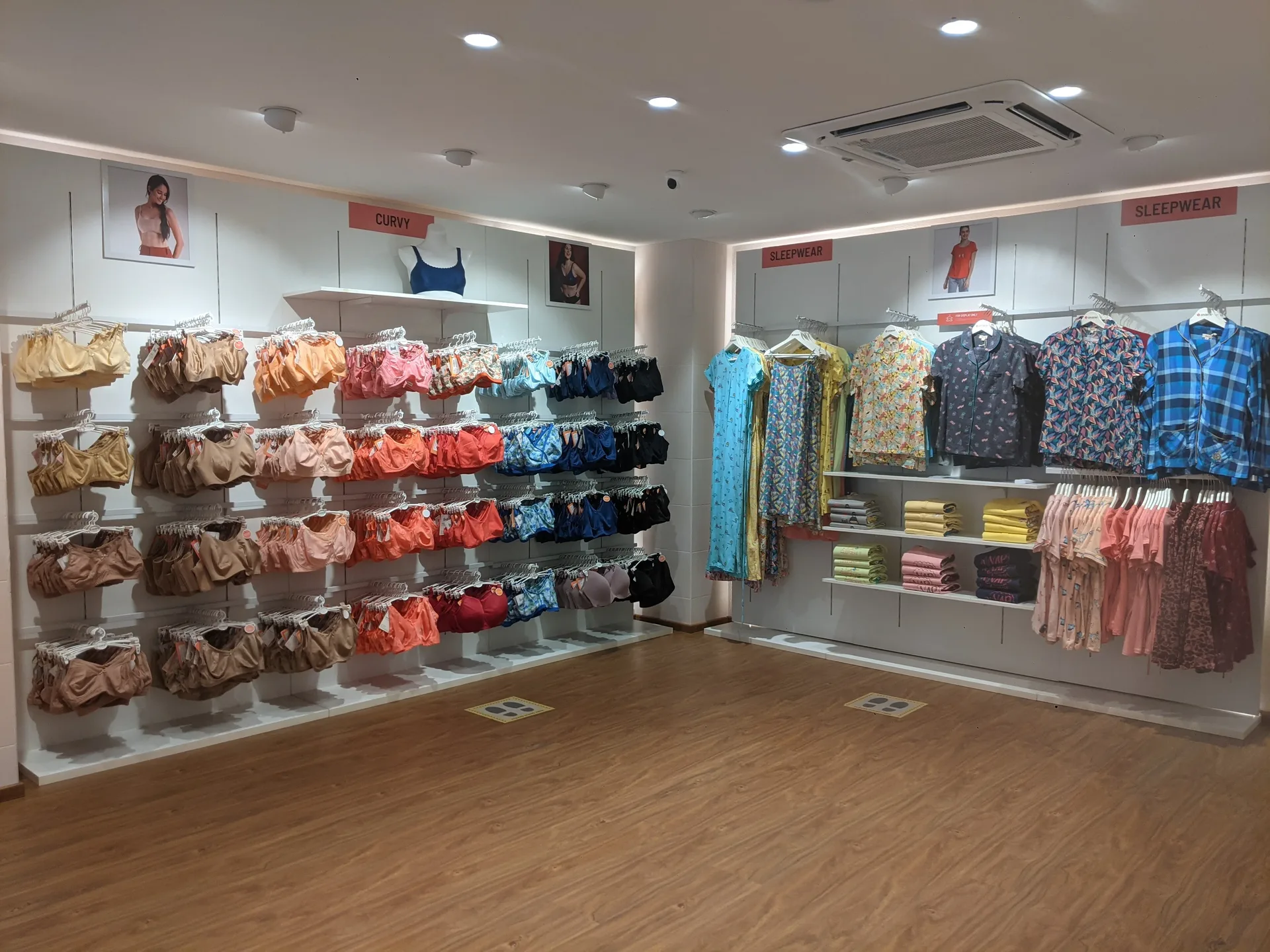 Zivame in-store merchandise display system by Divya Vandal, view 50