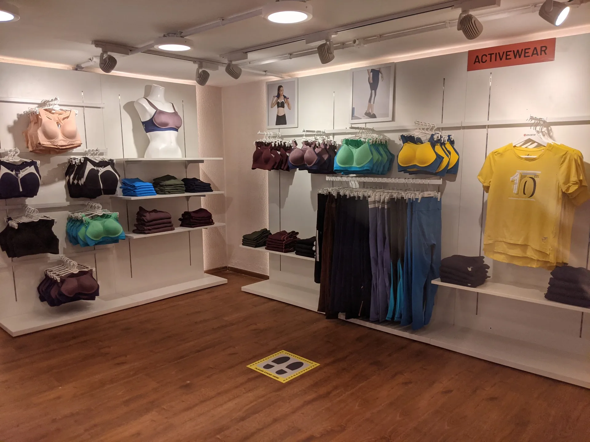 Zivame in-store merchandise display system by Divya Vandal, view 56