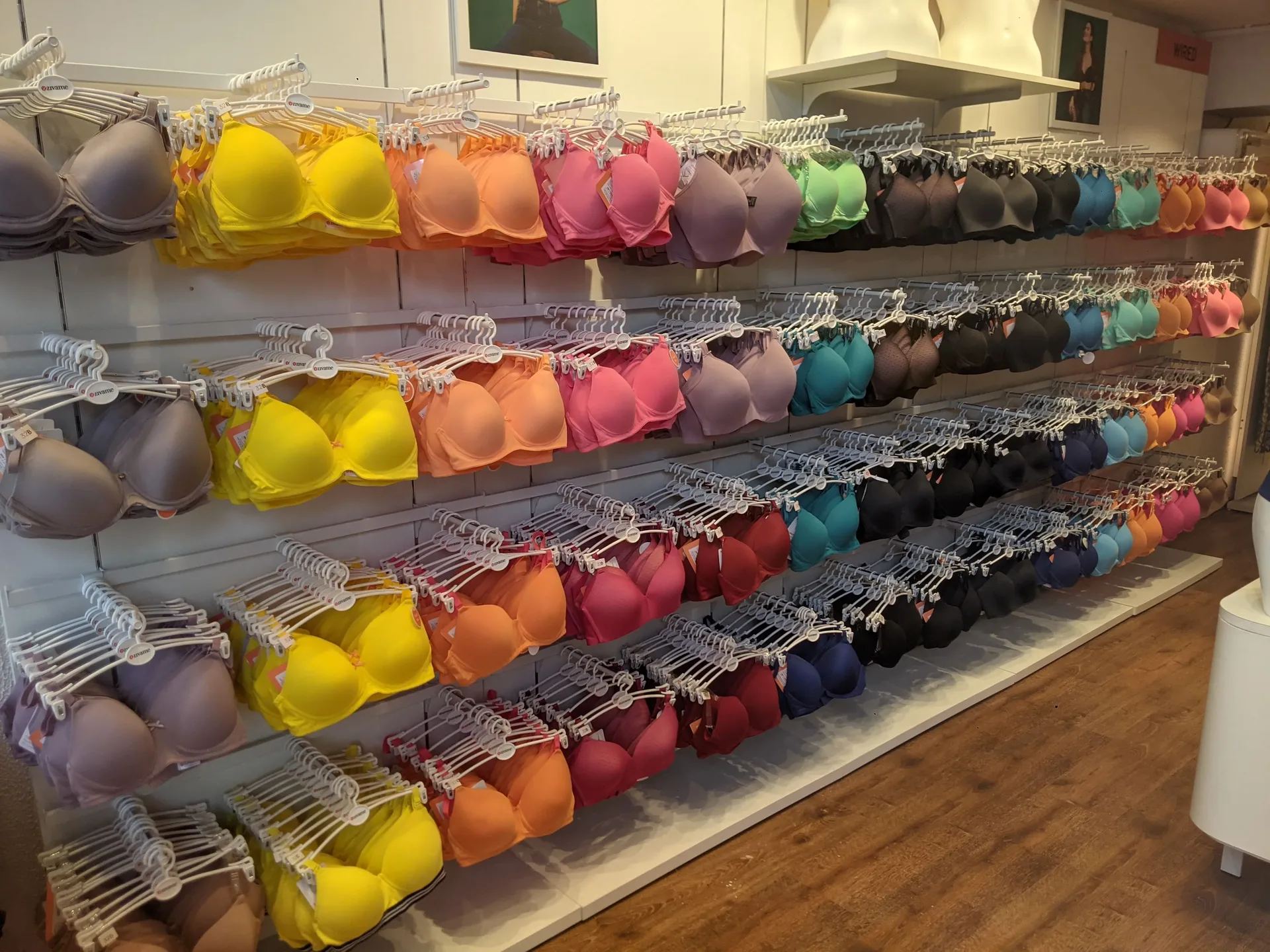 Zivame in-store merchandise display system by Divya Vandal, view 58
