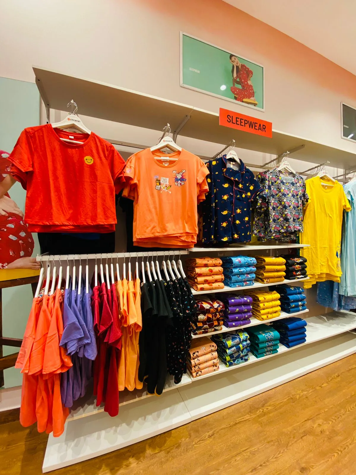 Zivame in-store merchandise display system by Divya Vandal, view 72