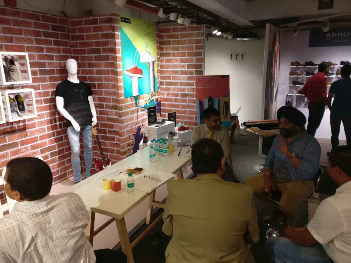 Trade Show 02 display 12