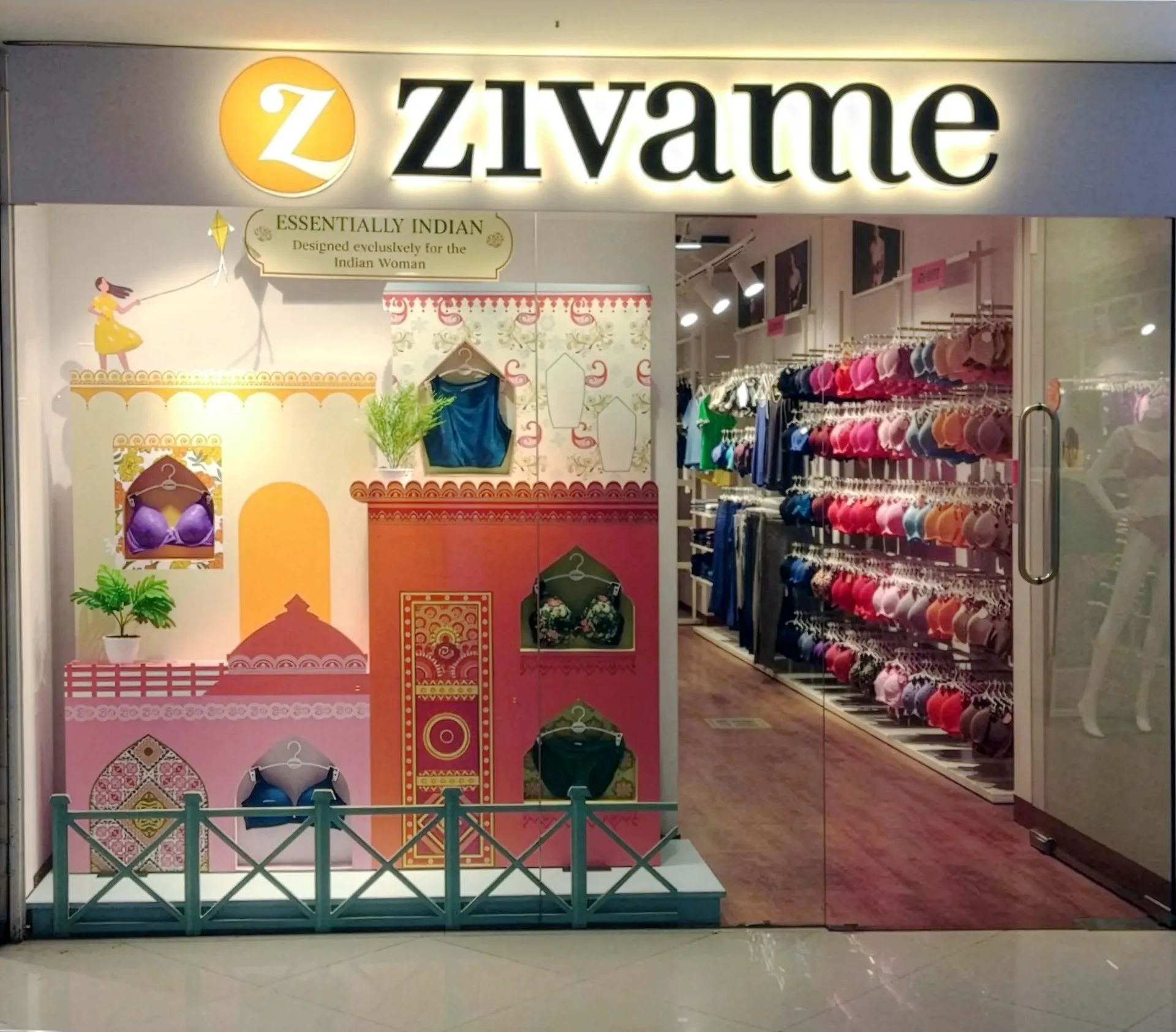 Essentially Indian summer campaign window display for Zivame, view 5