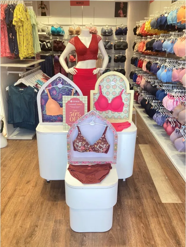 Essentially Indian summer campaign window display for Zivame, view 13