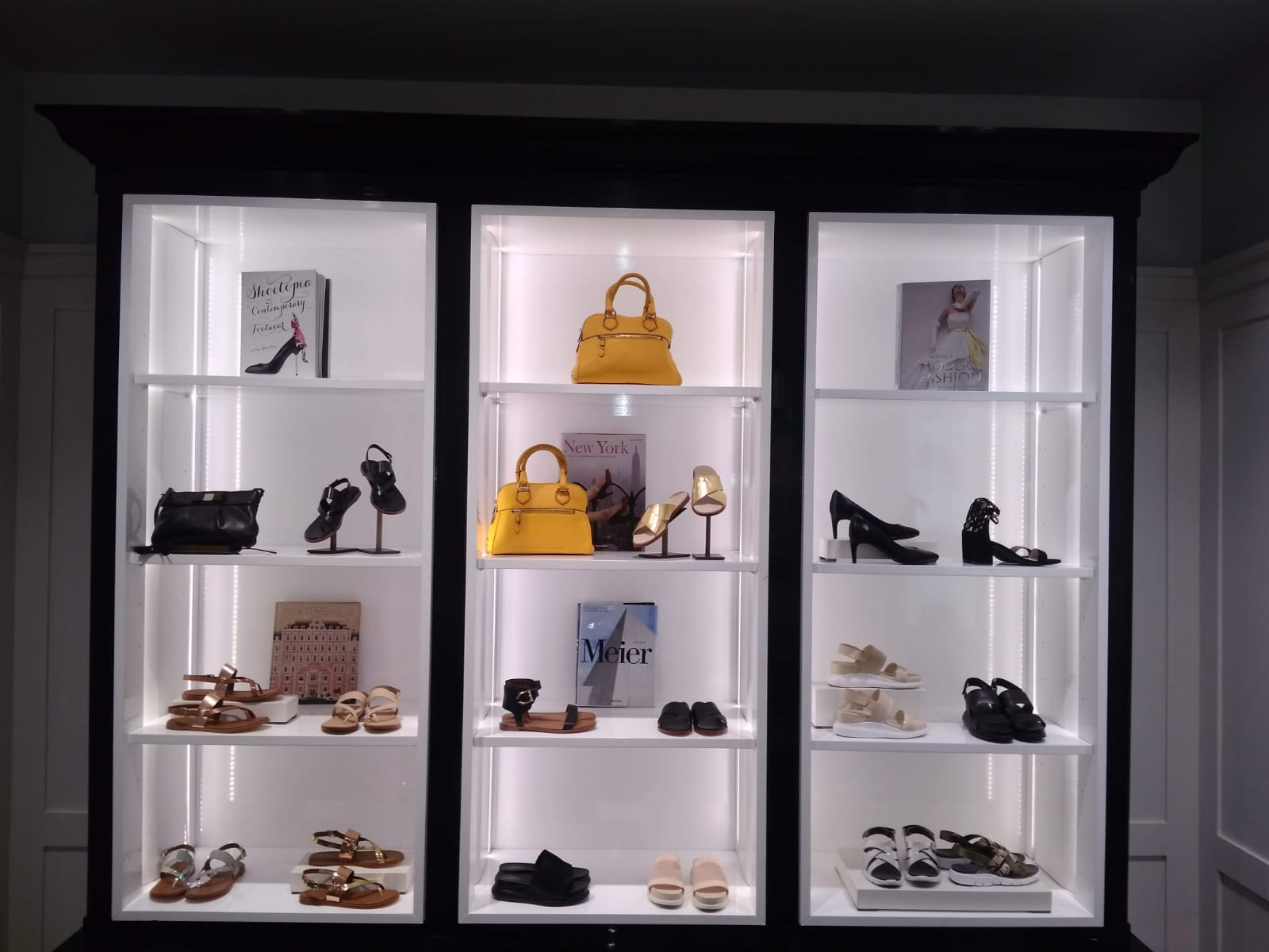 Cole Haan retail store 10