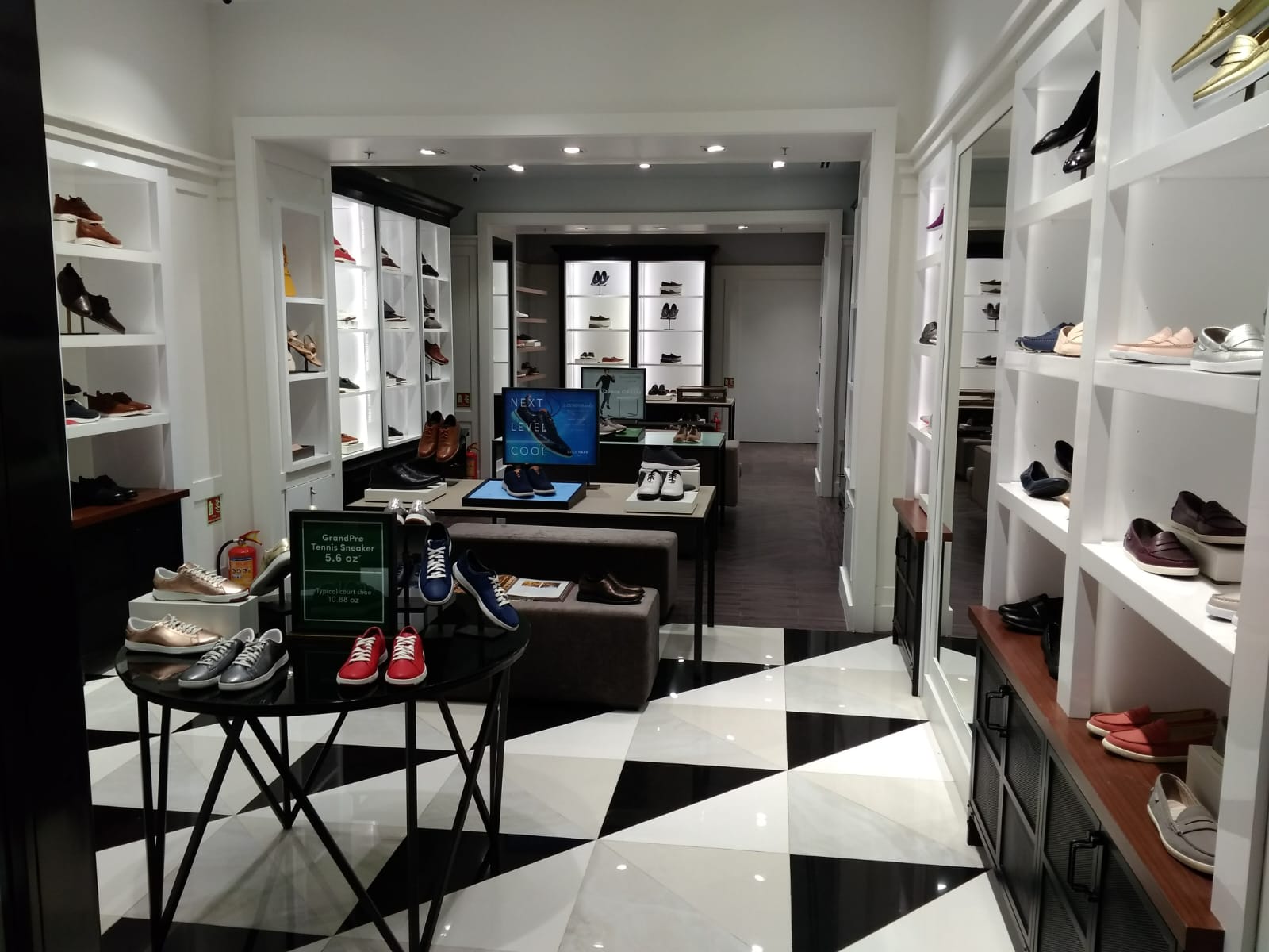 Cole Haan retail store 22