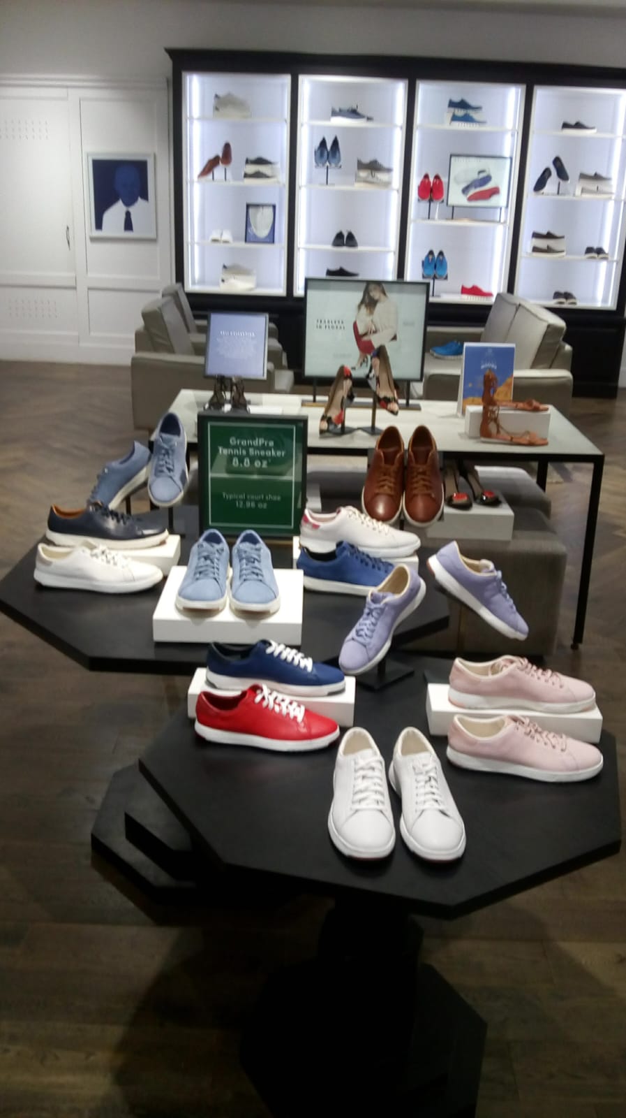 Cole Haan retail store 25