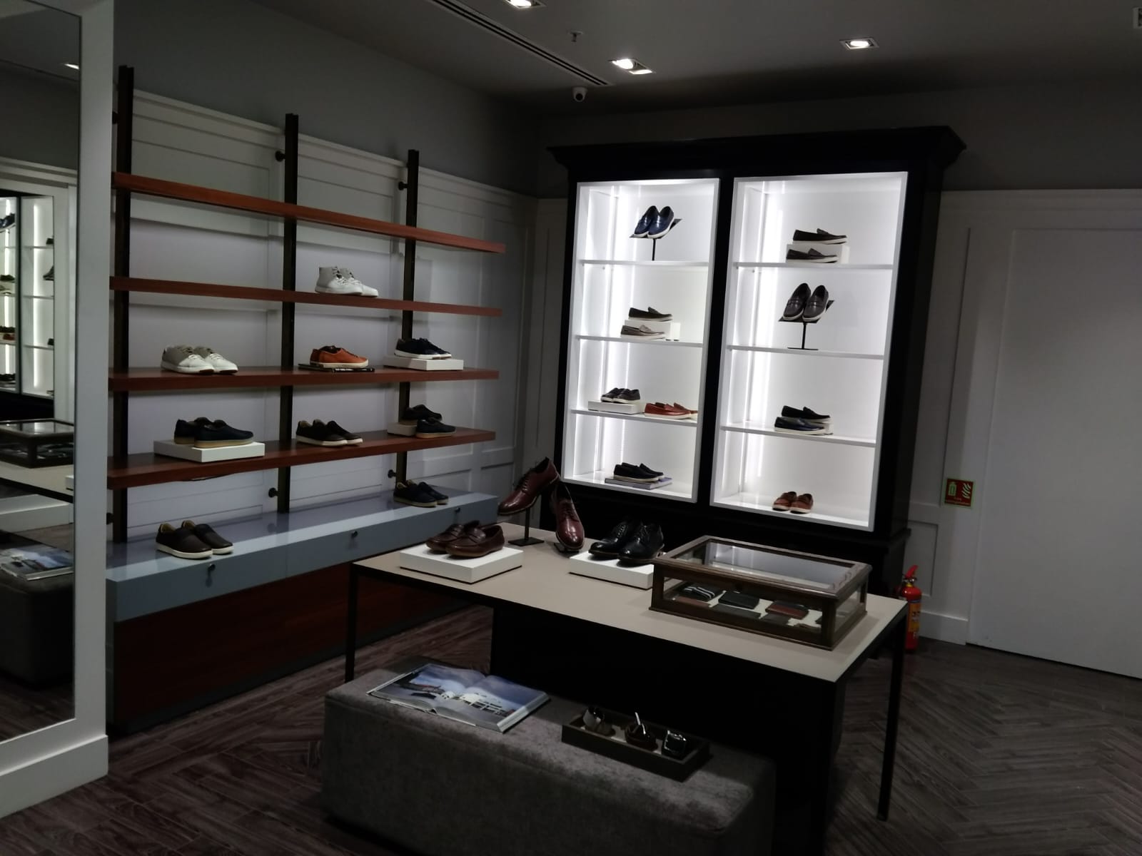 Cole Haan retail store 44