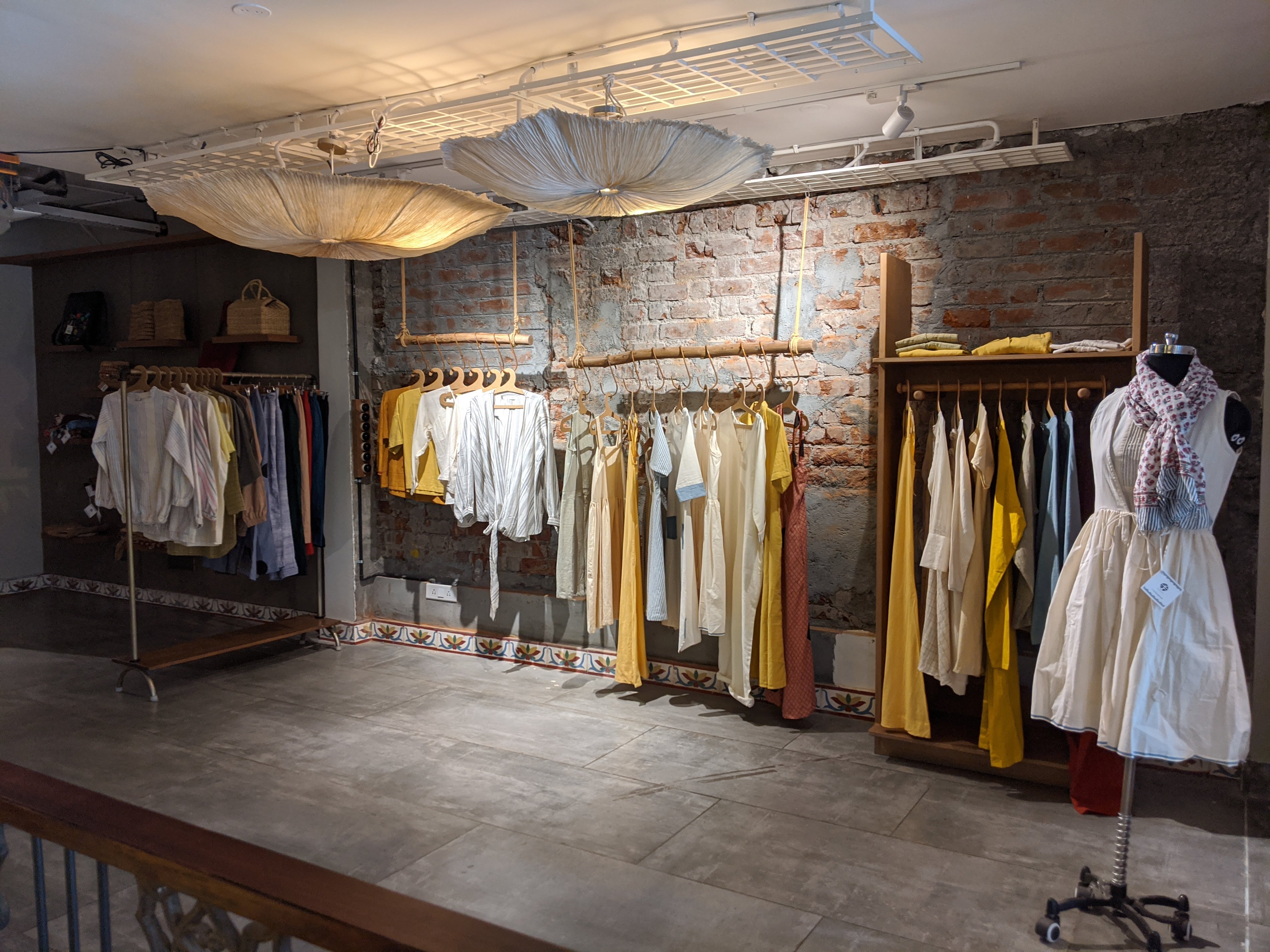 Go Native display 32