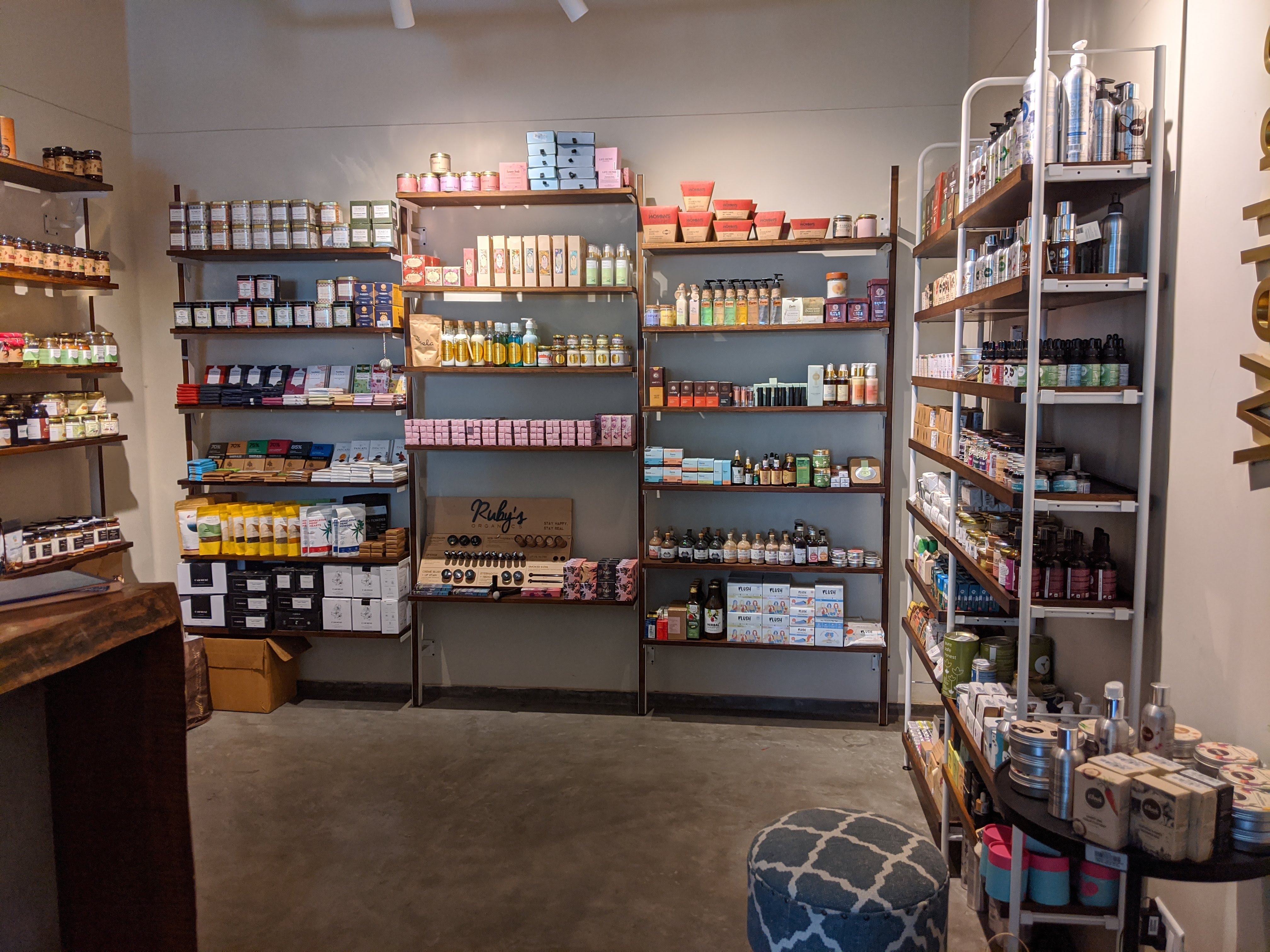 Go Native display 34