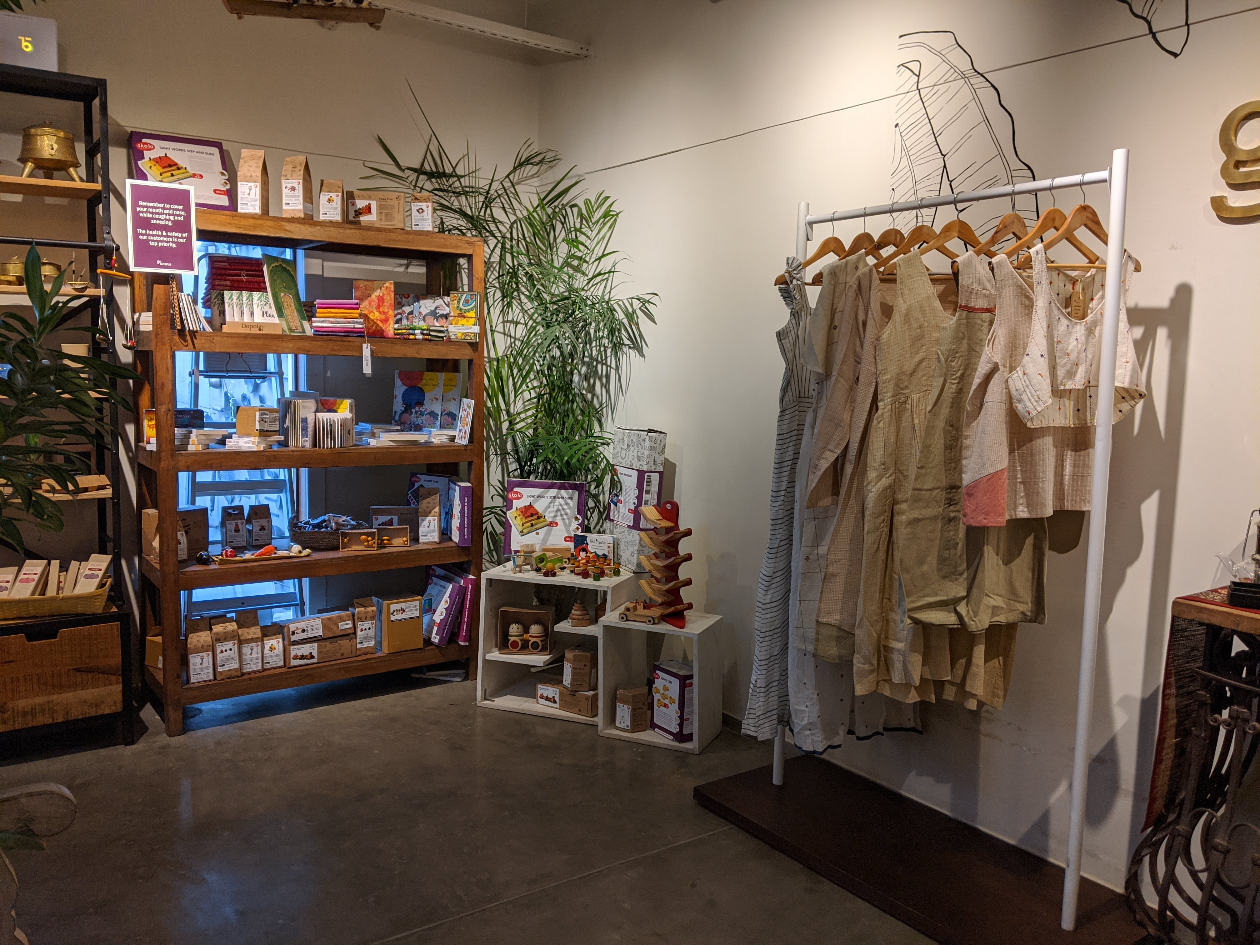 Go Native display 40