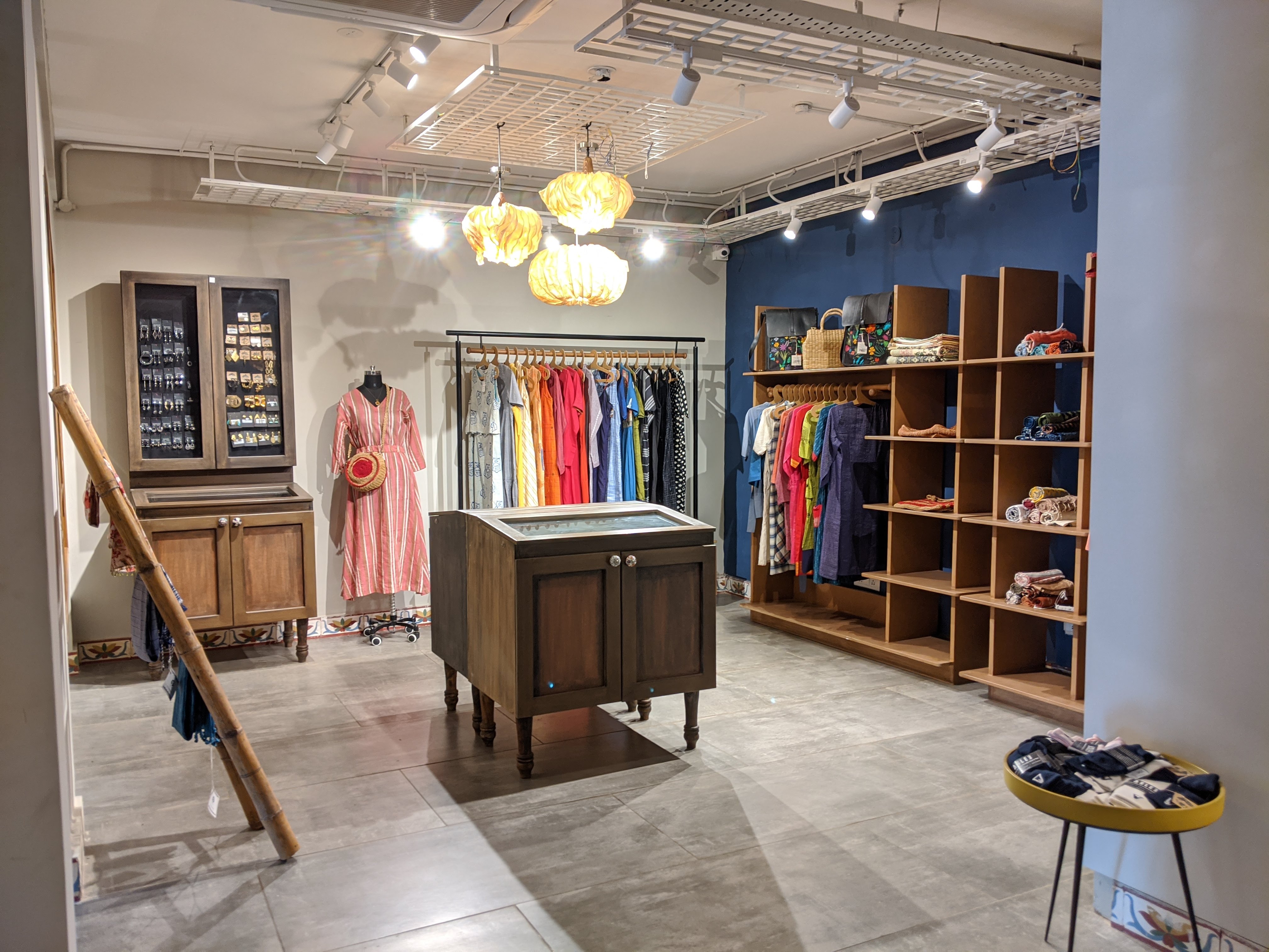 Go Native display 56