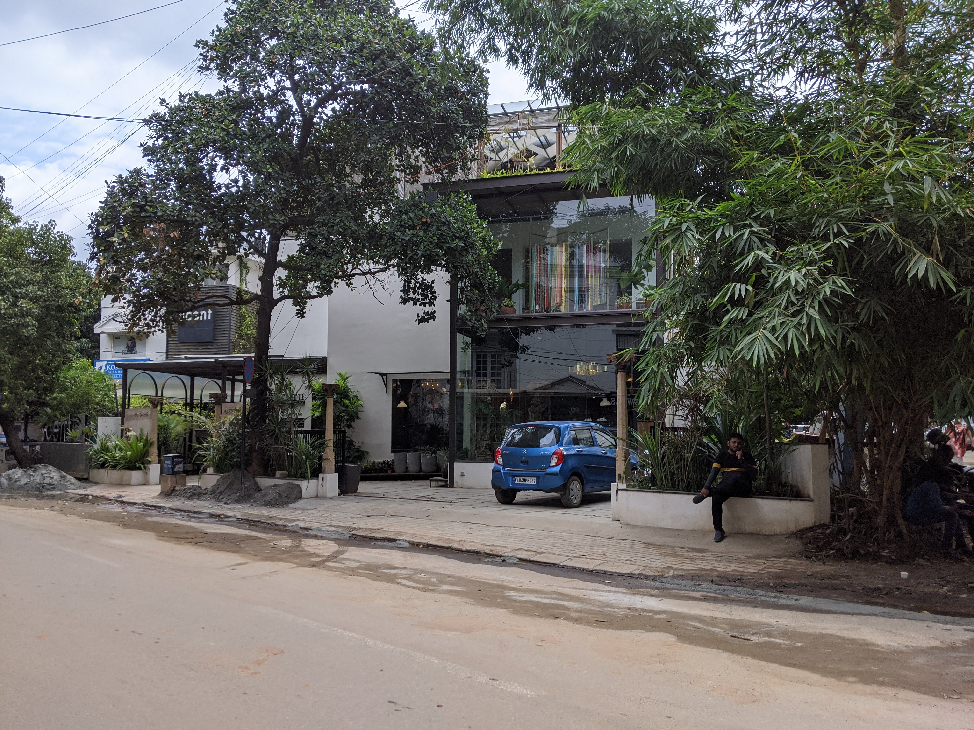 Go Native display 65