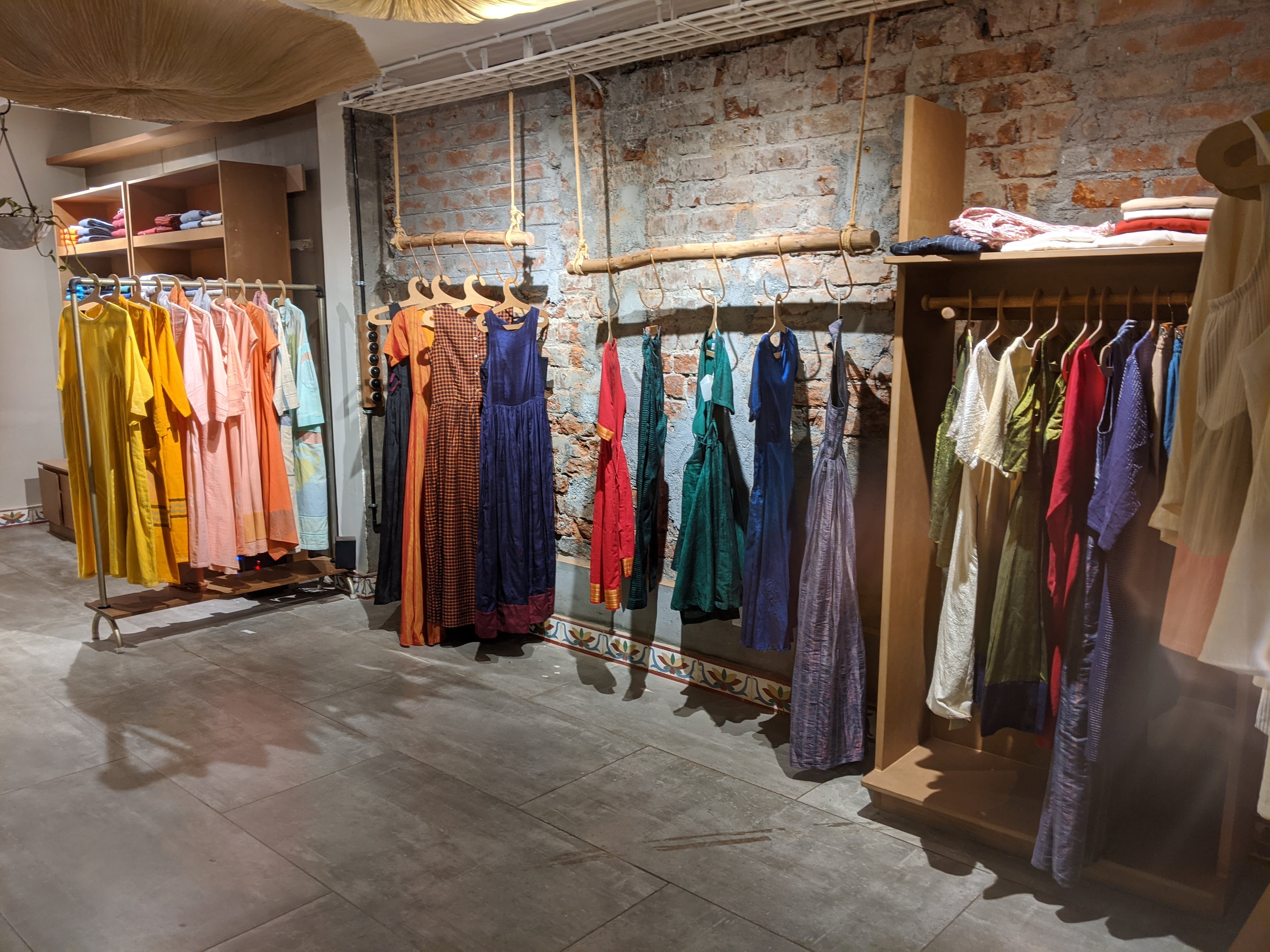 Go Native display 76