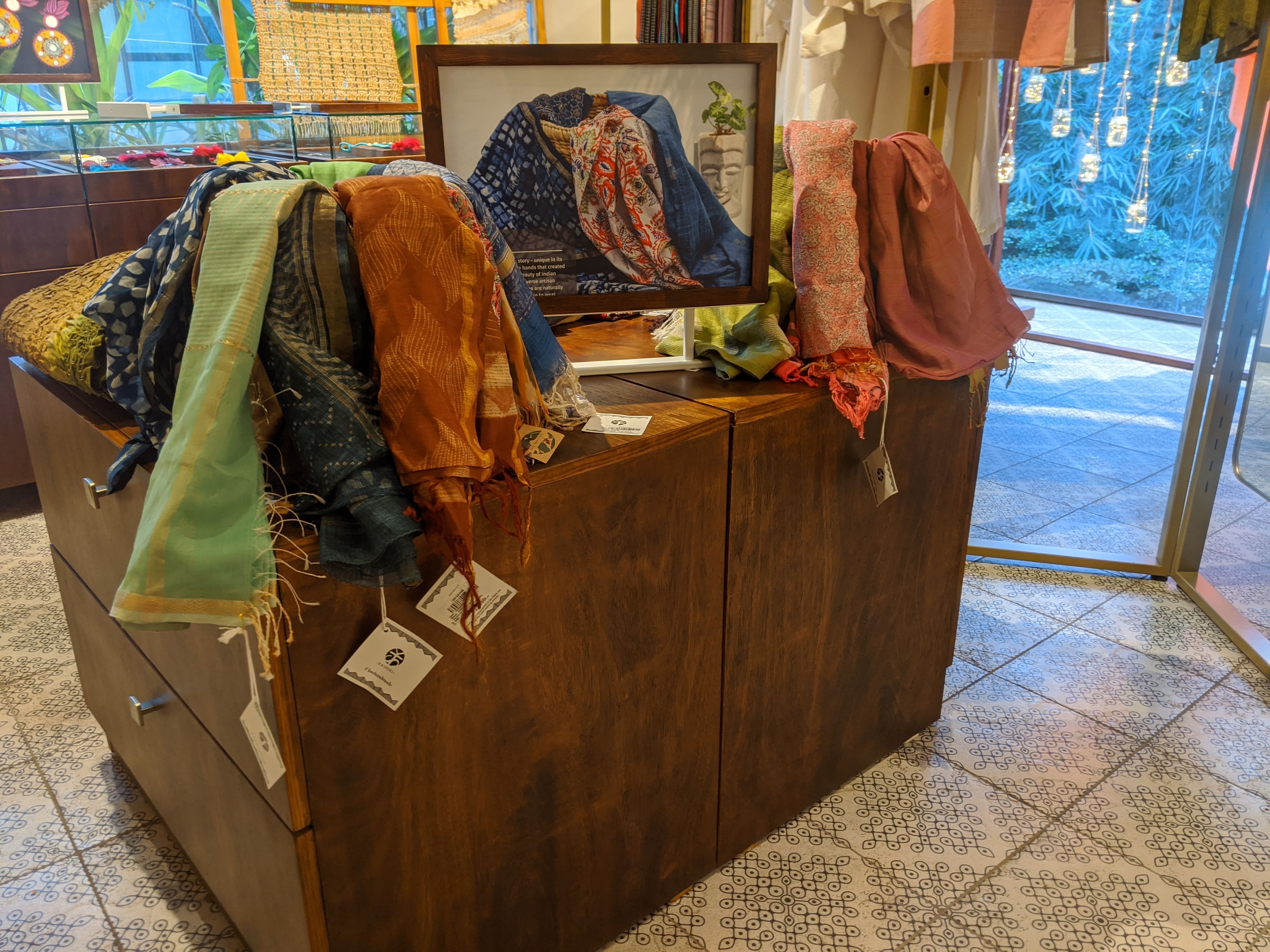 Go Native display 100