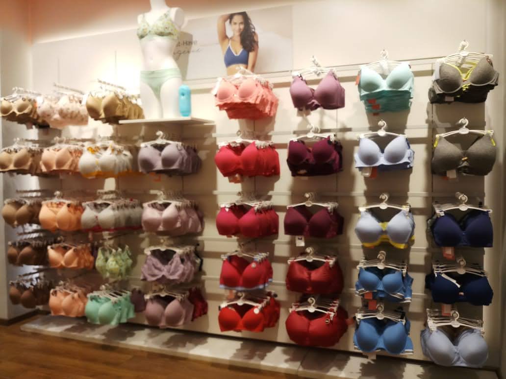 Zivame store display 13