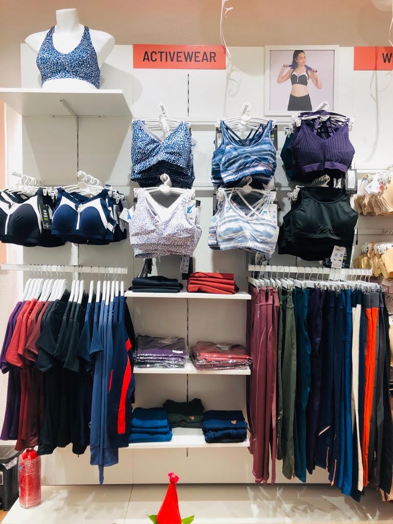 Zivame store display 24