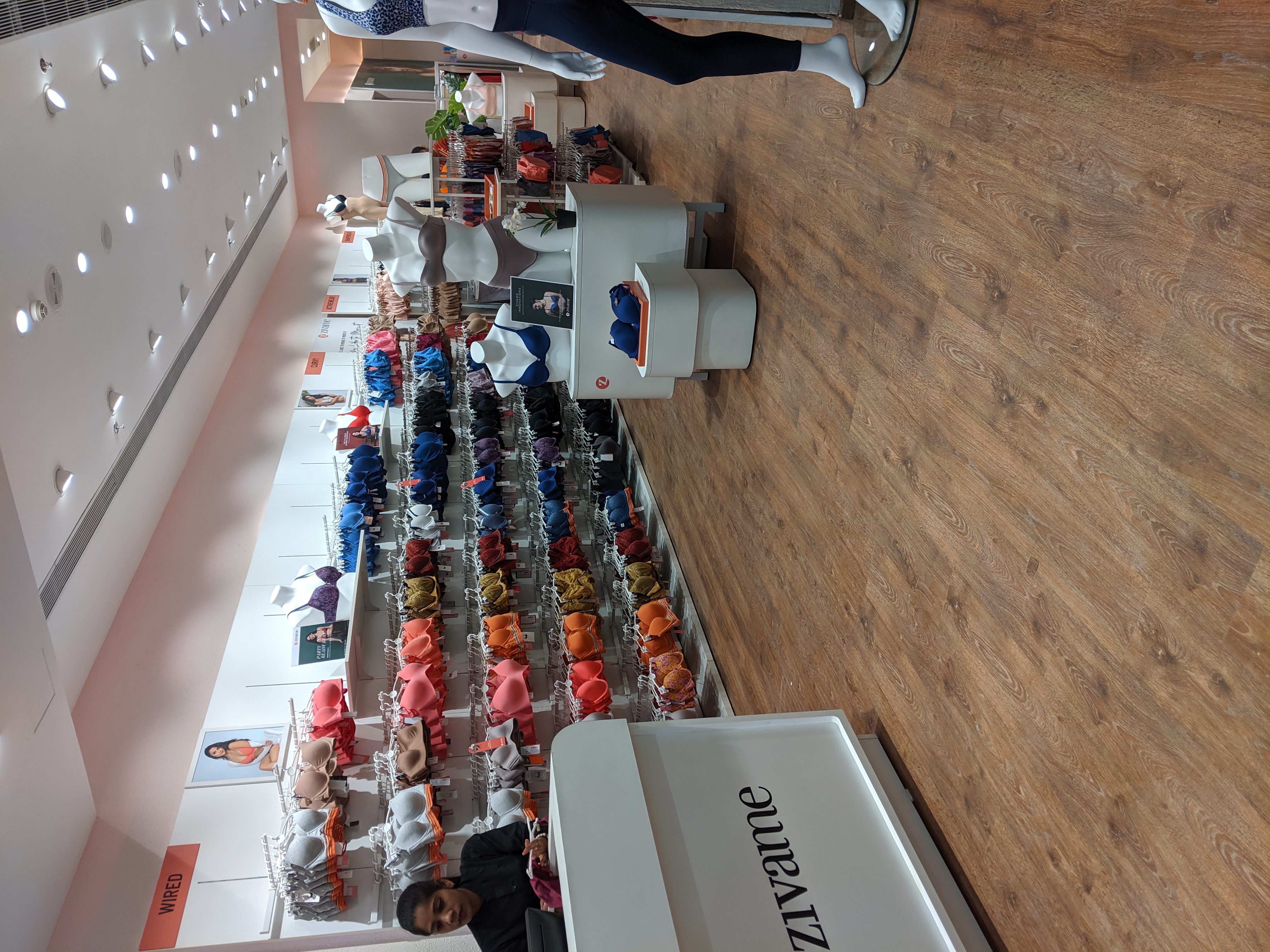 Zivame store display 27