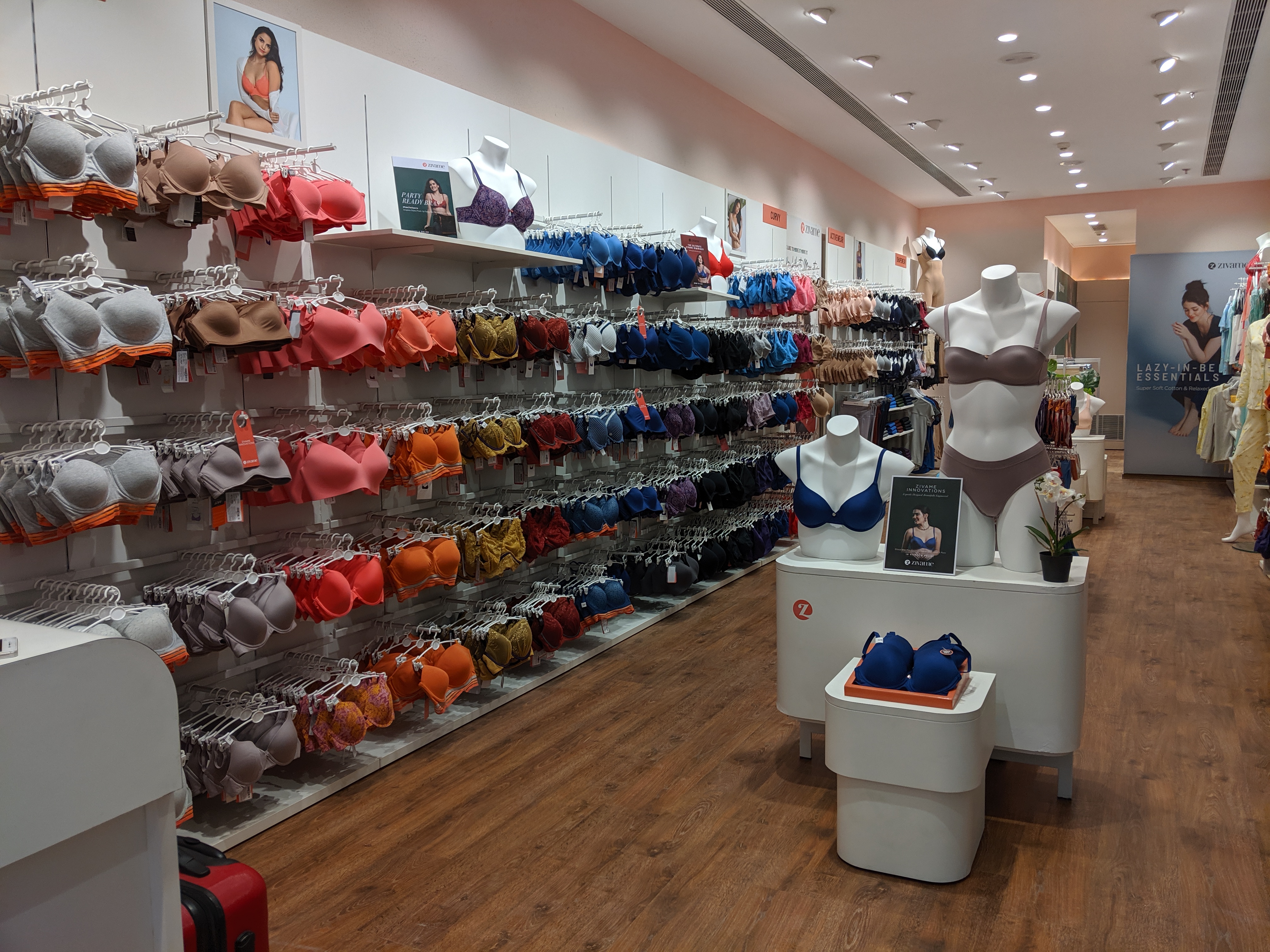 Zivame store display 29