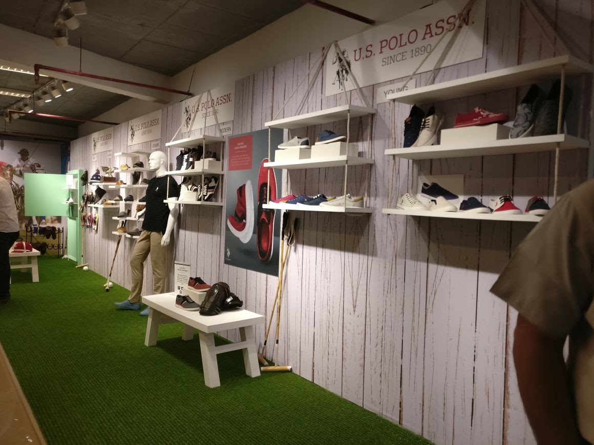 Trade Show 02 display 8