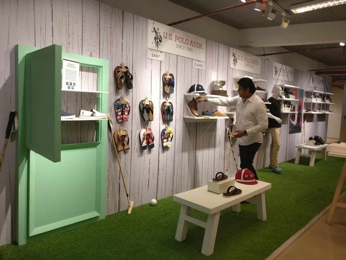 Trade Show 02 display 9